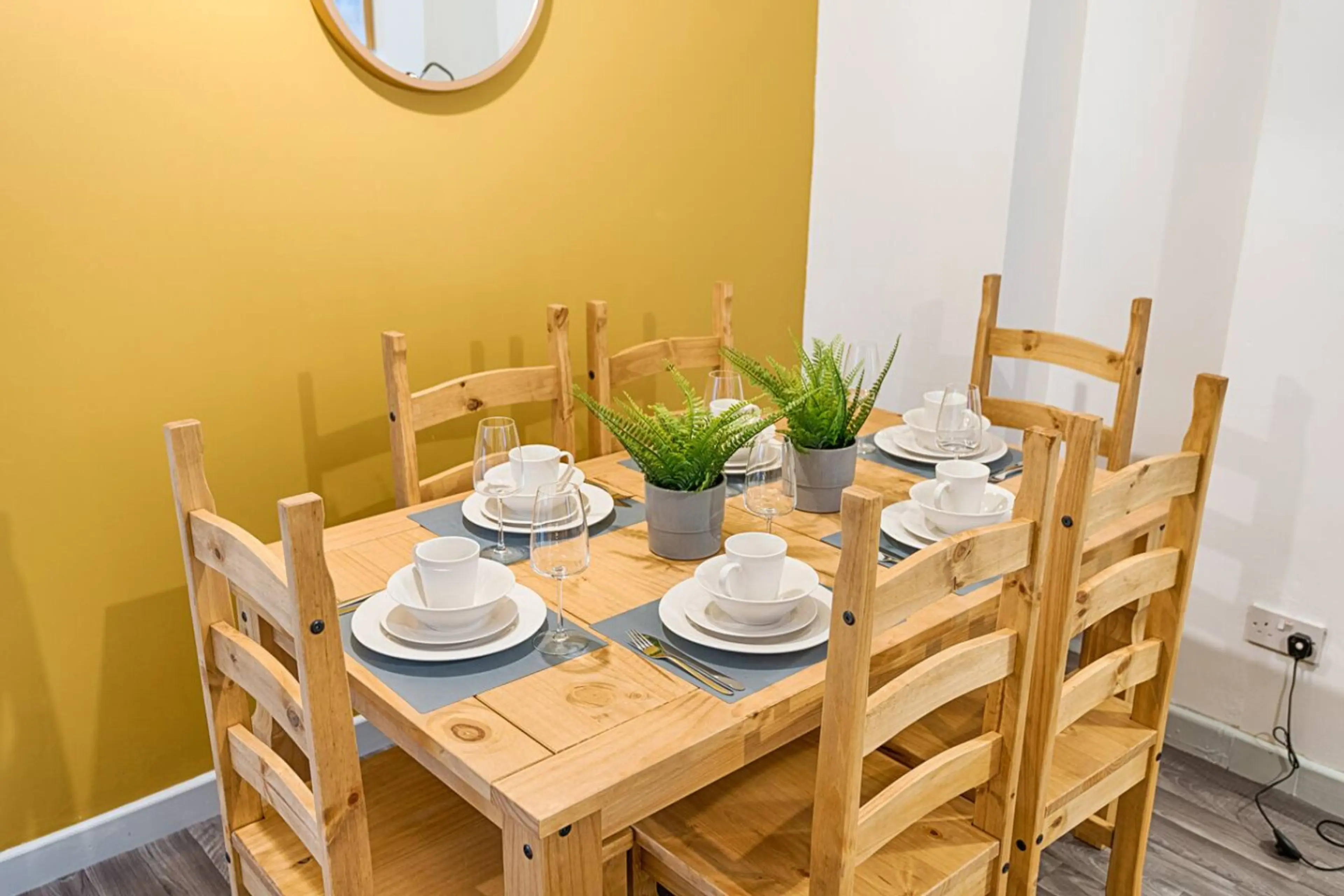 53 NorthHill Rd - Image 25