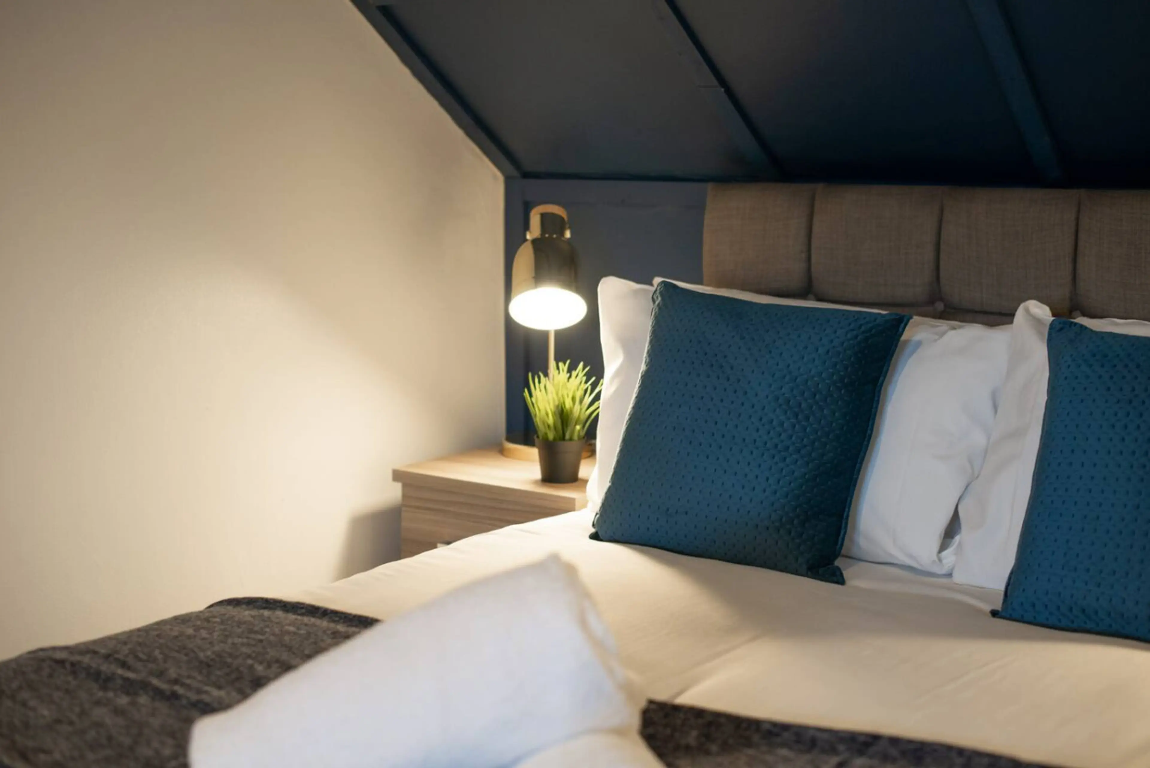 53 NorthHill Rd - Image 17