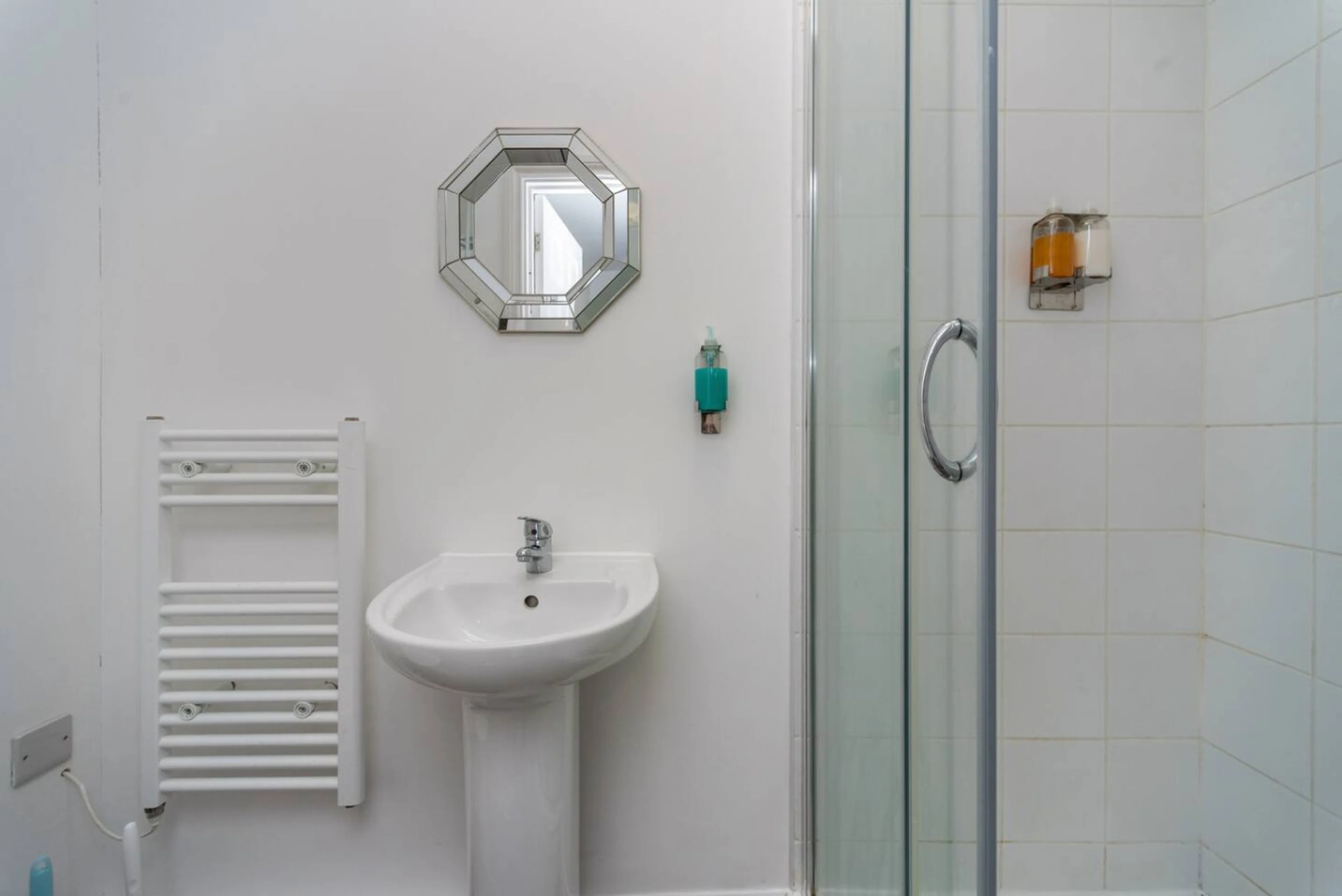 11 Croft - Room 5 - View 4