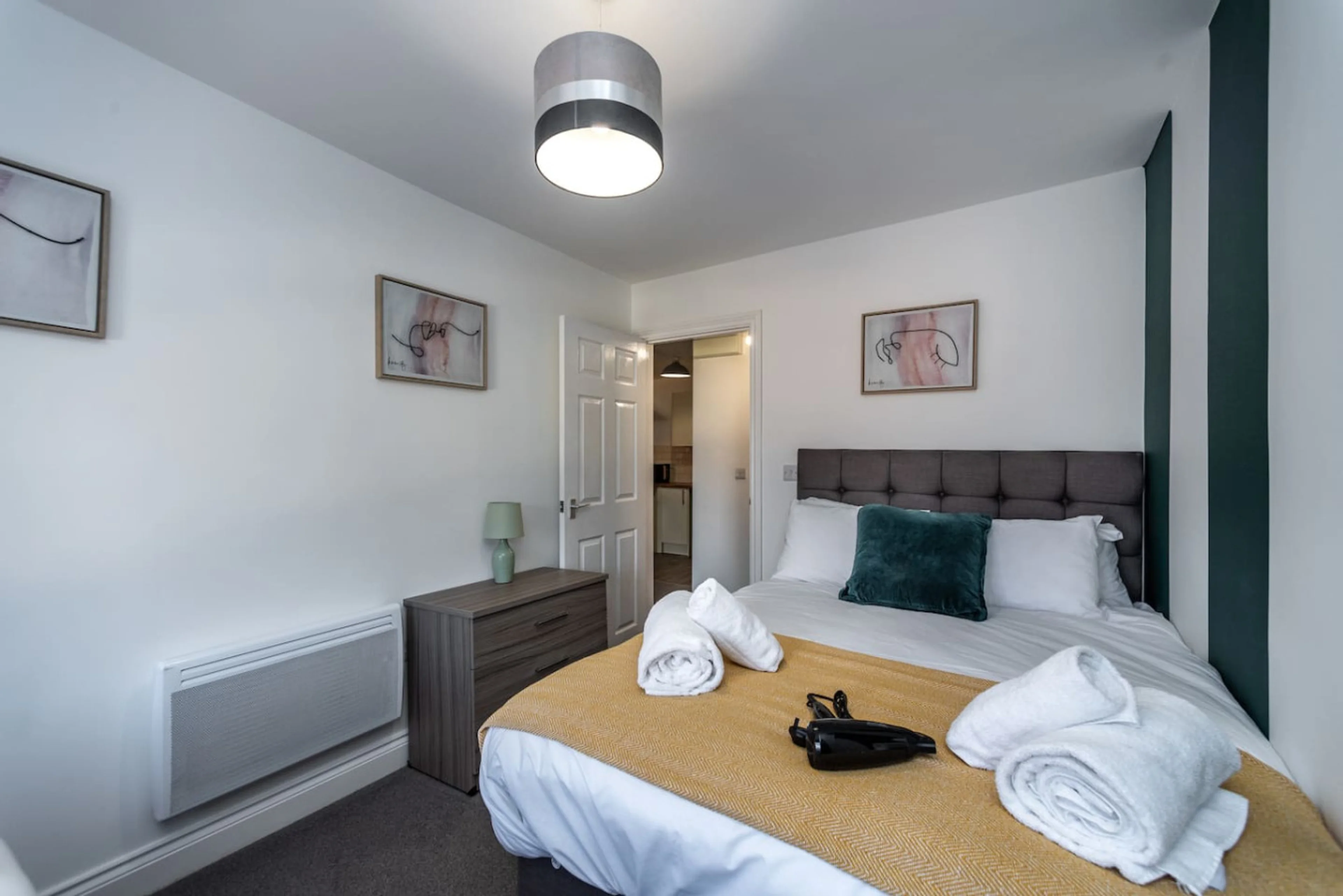 11 Croft - Room 5 - Main view