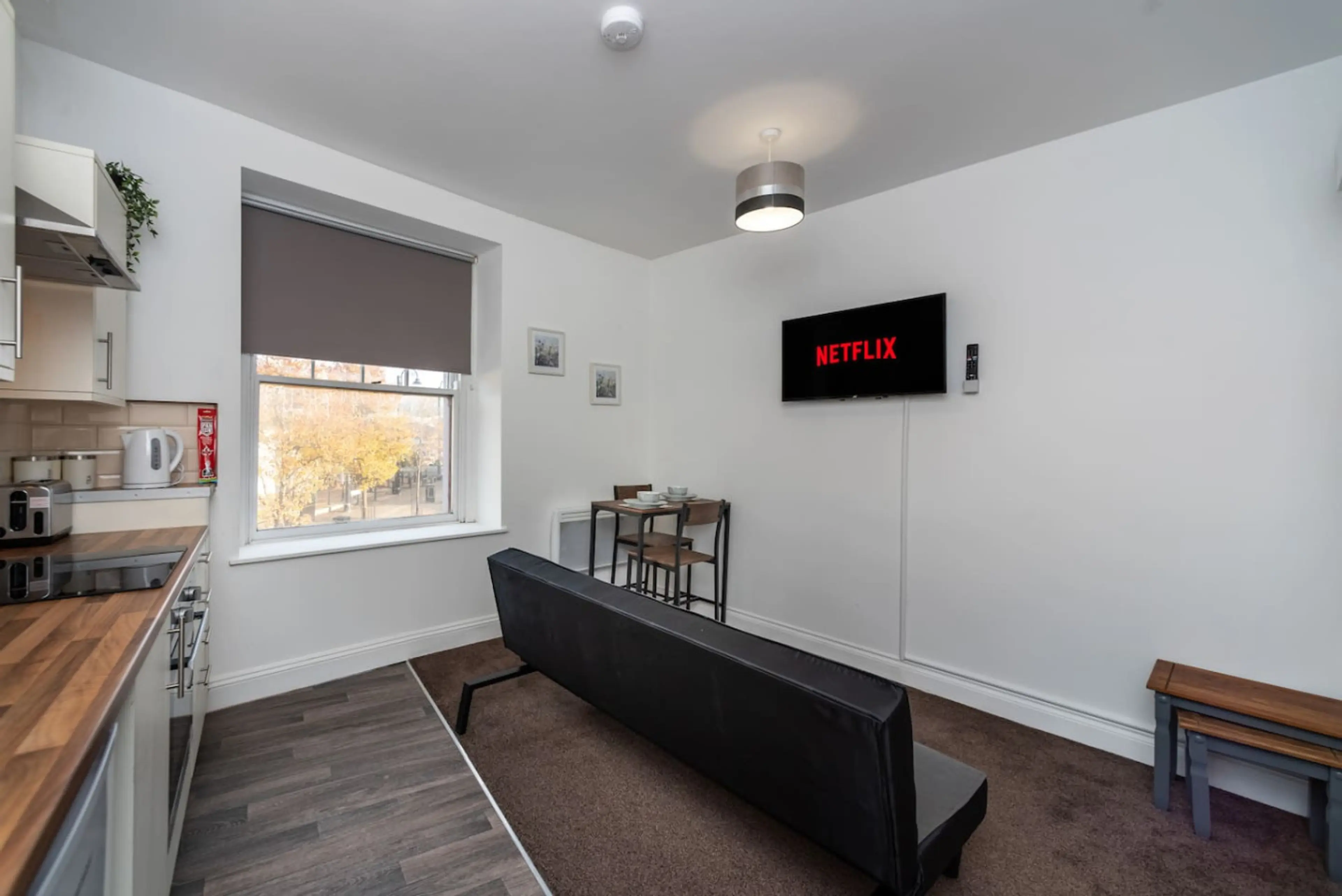 11 Croft - Room 1 - Image 5