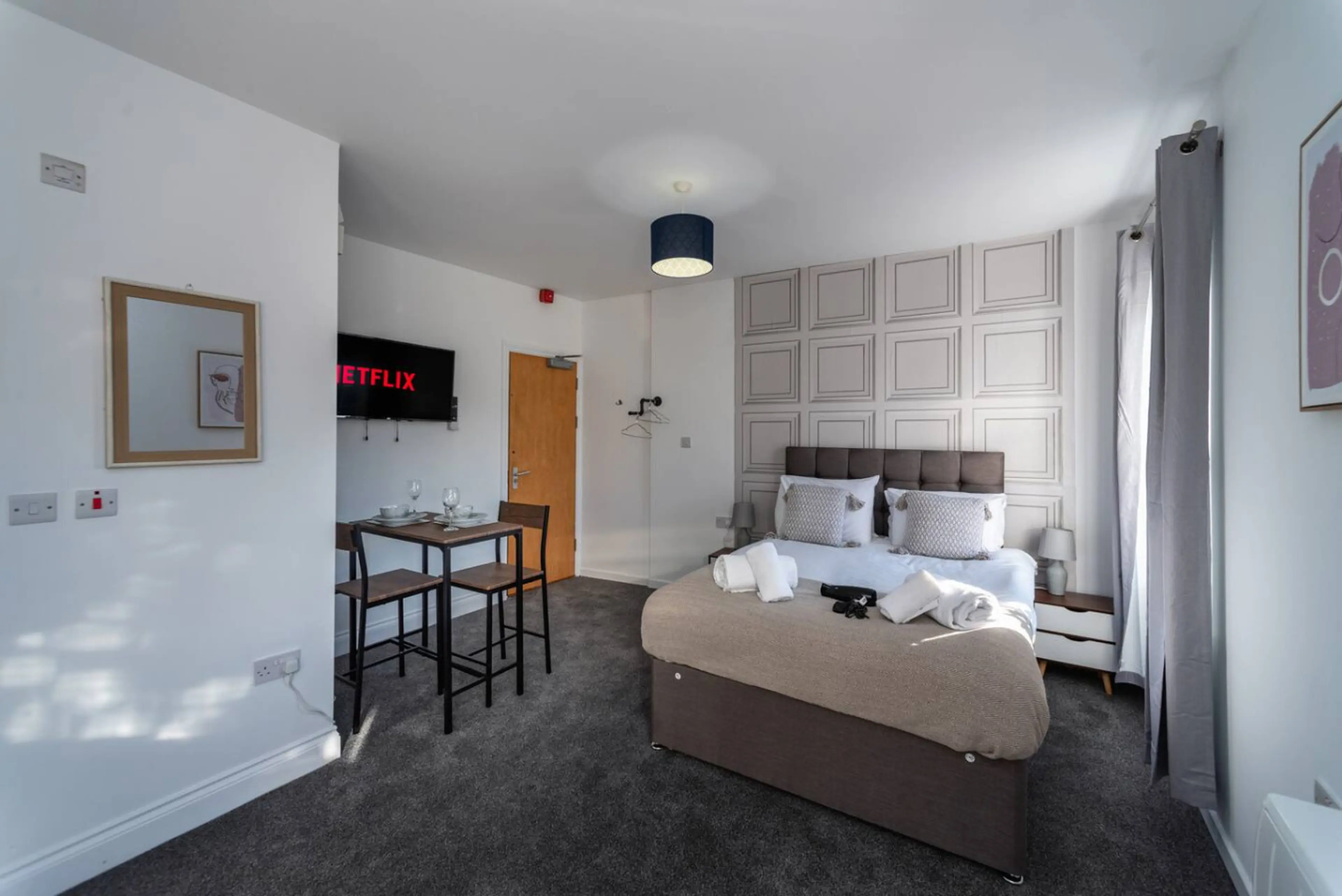 11 Croft - Room 6 - Image 8