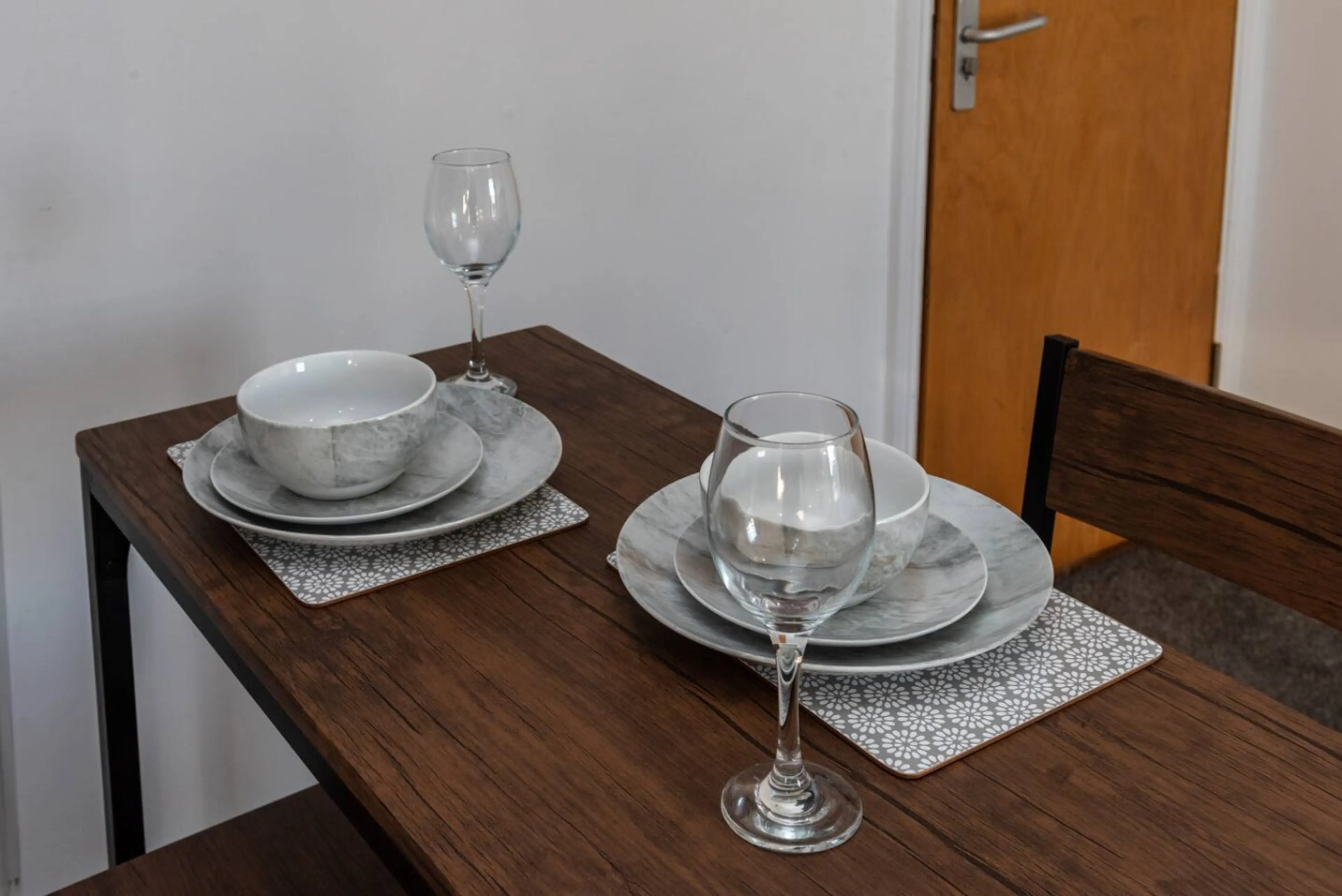 11 Croft - Room 6 - Image 14