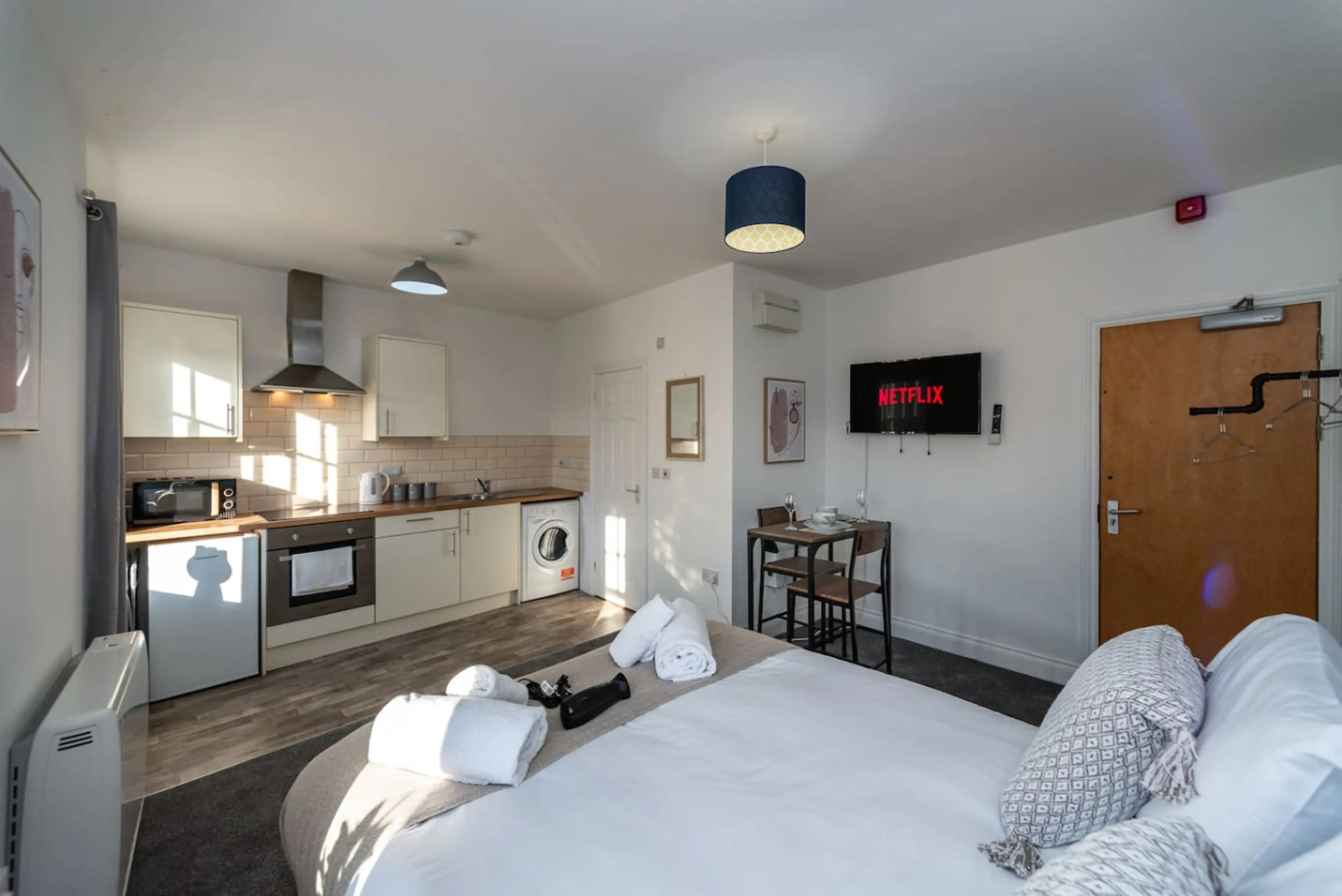 11 Croft - Room 6 - Image 11