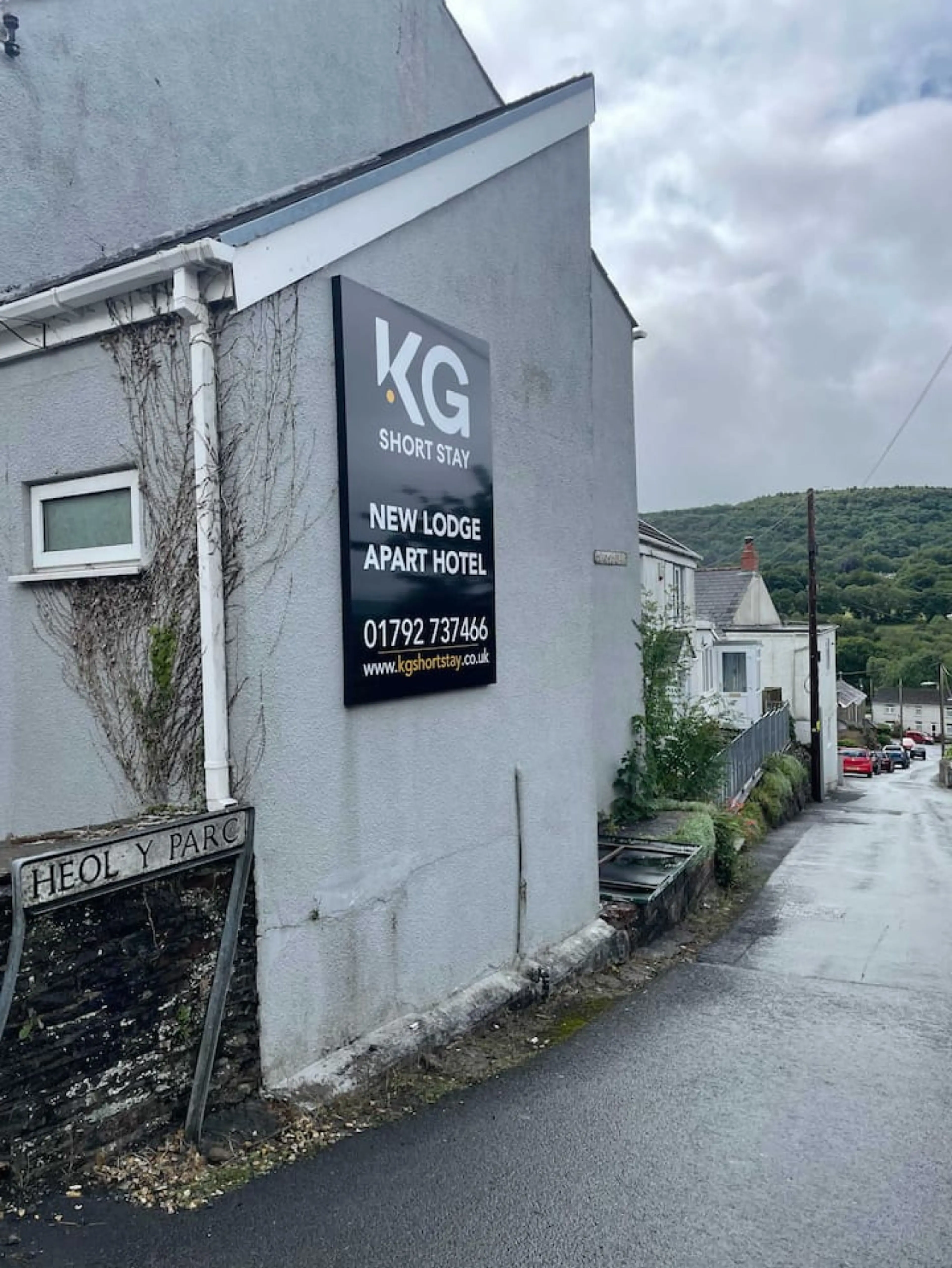 The New Lodge - Room 7 - Image 10