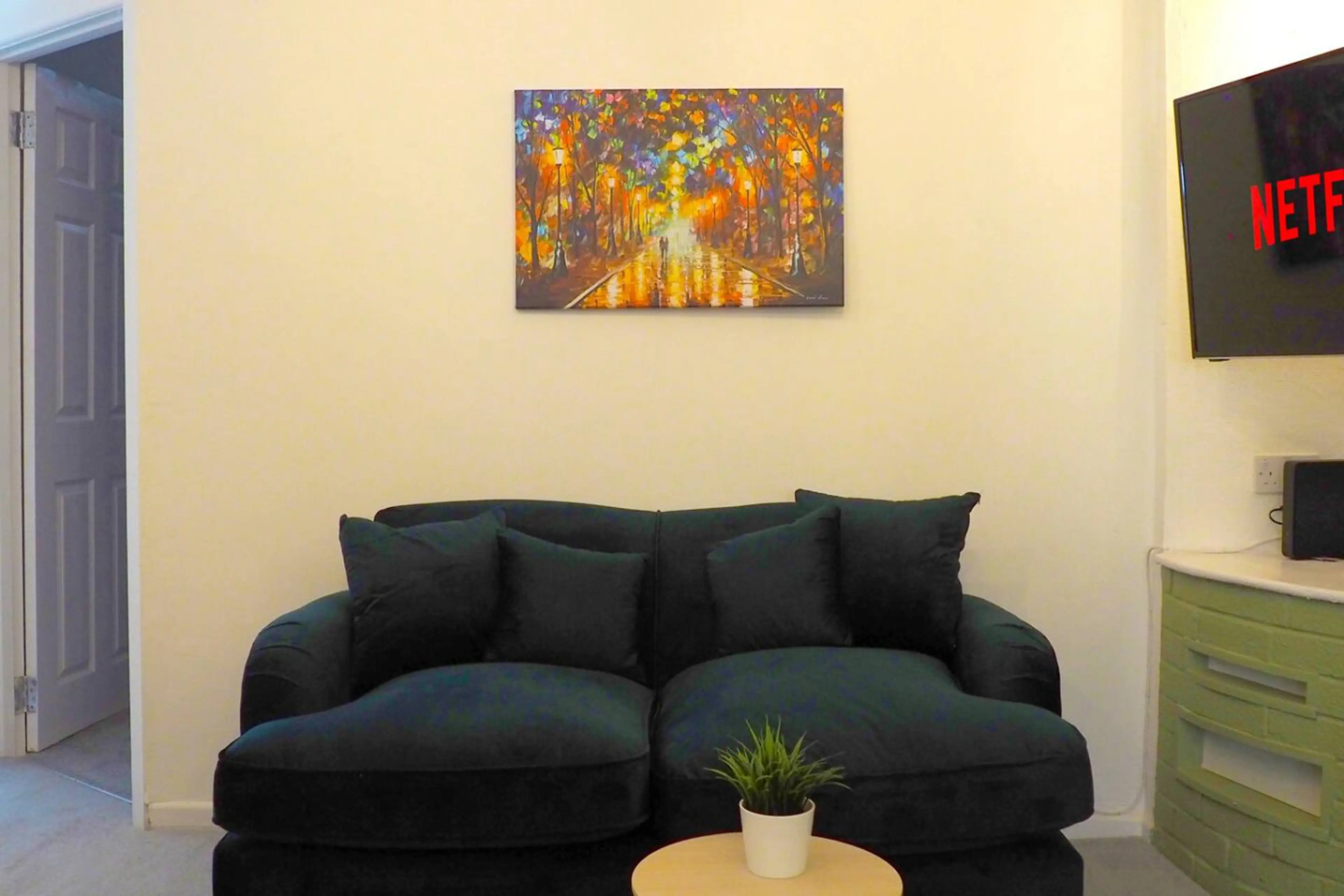 7 Southgate Street - Image 16