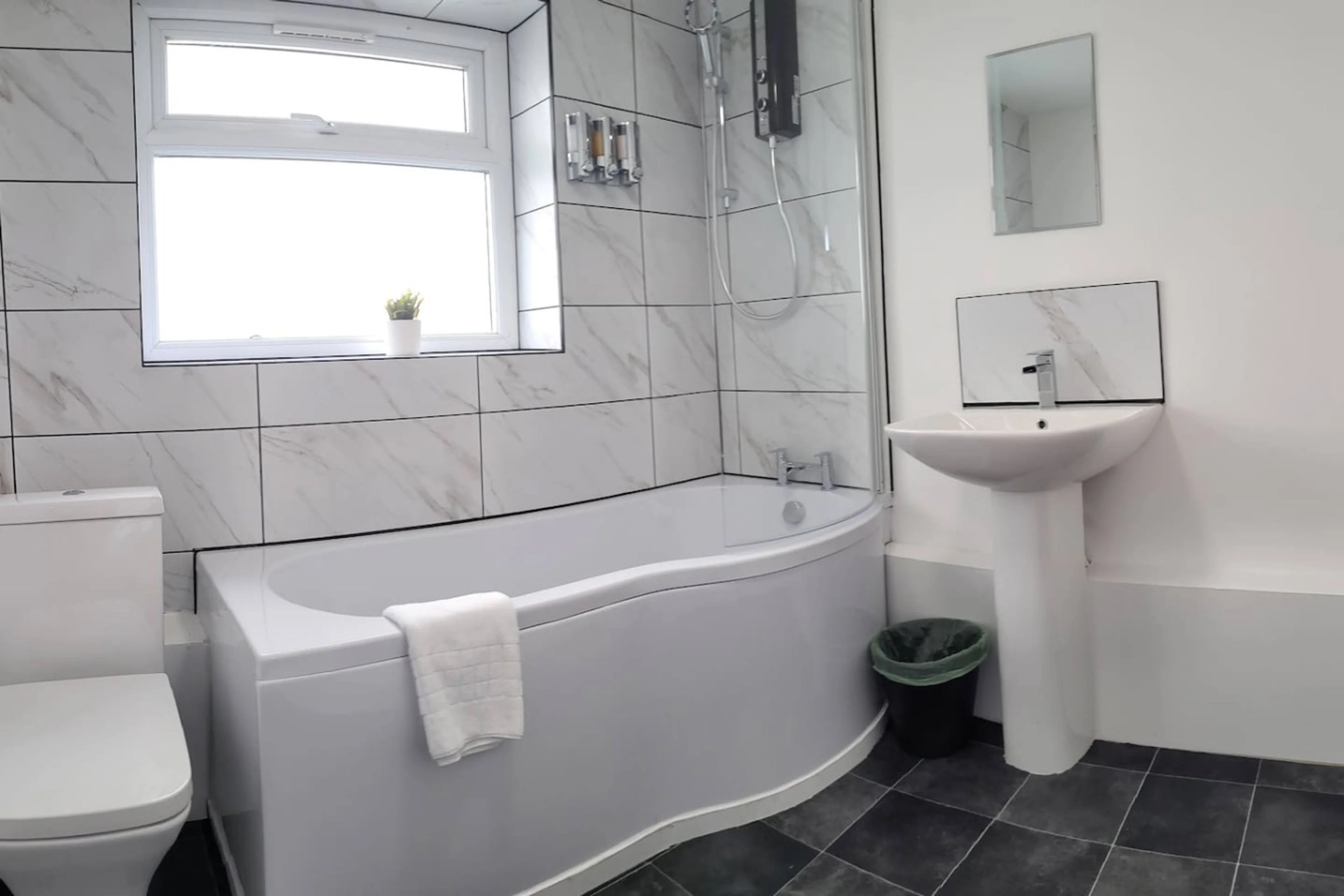 7 Southgate Street - View 4