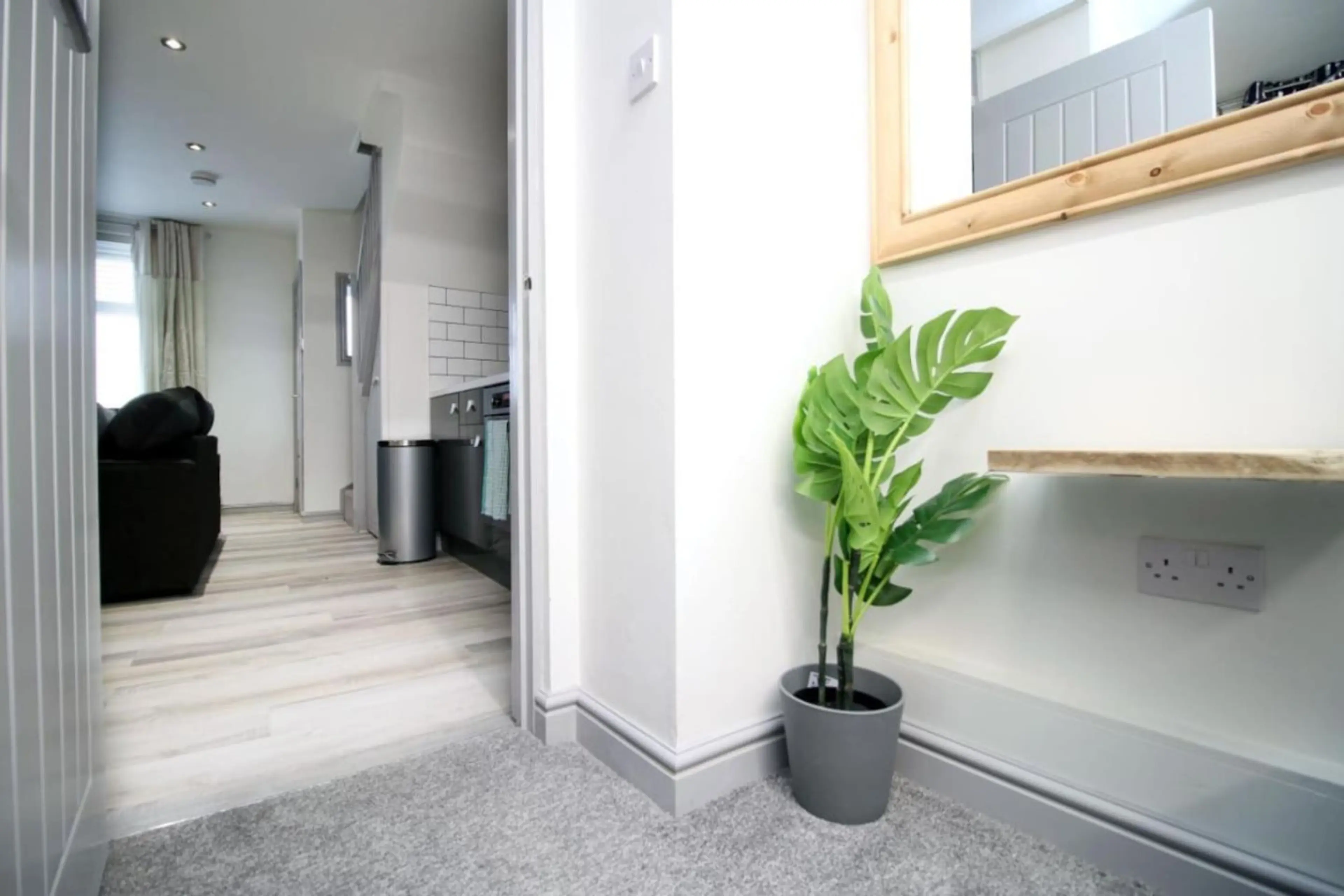 100 Clyndu Street - Image 6