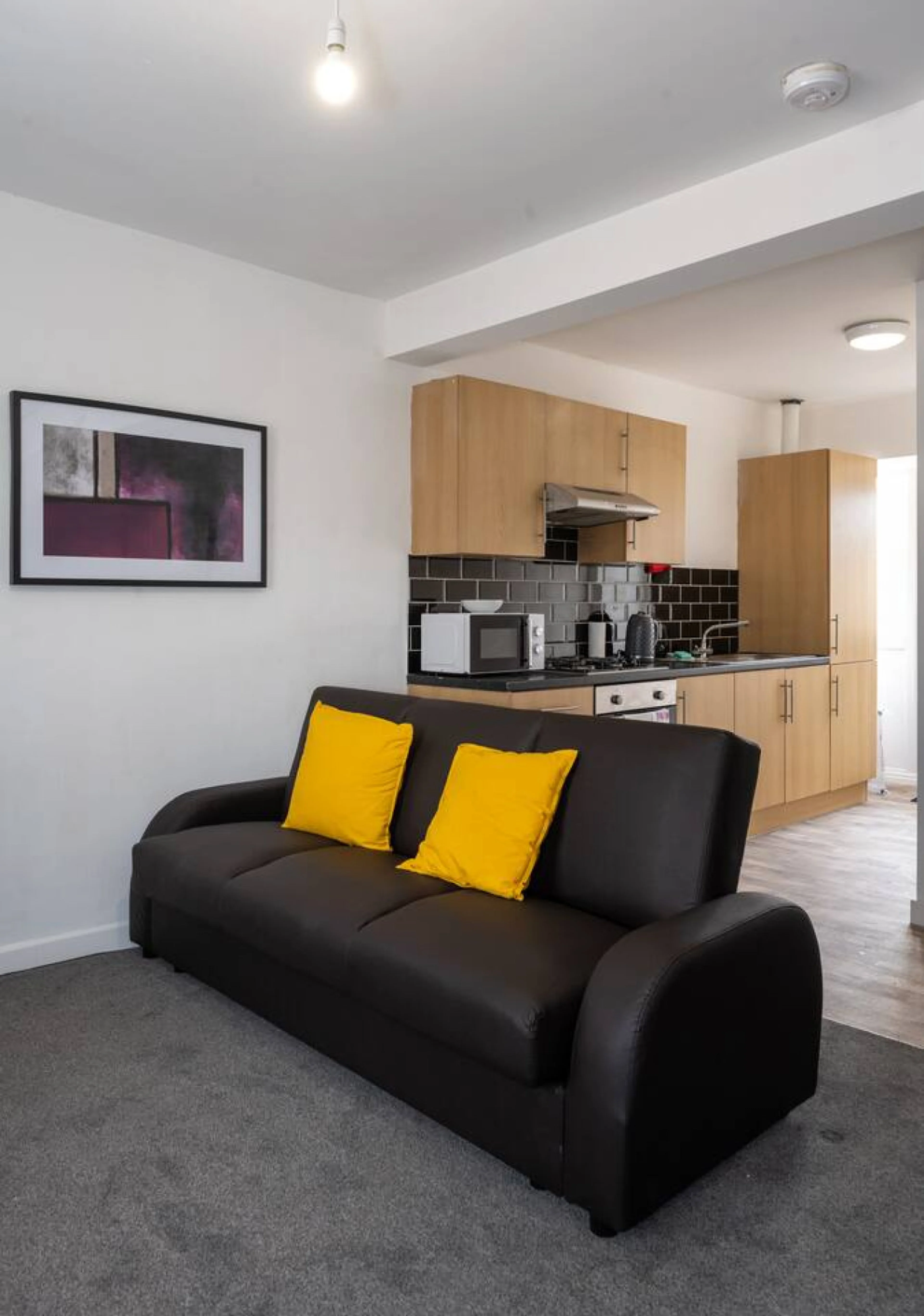 1391 Neath Road - Flat 3 - Main view