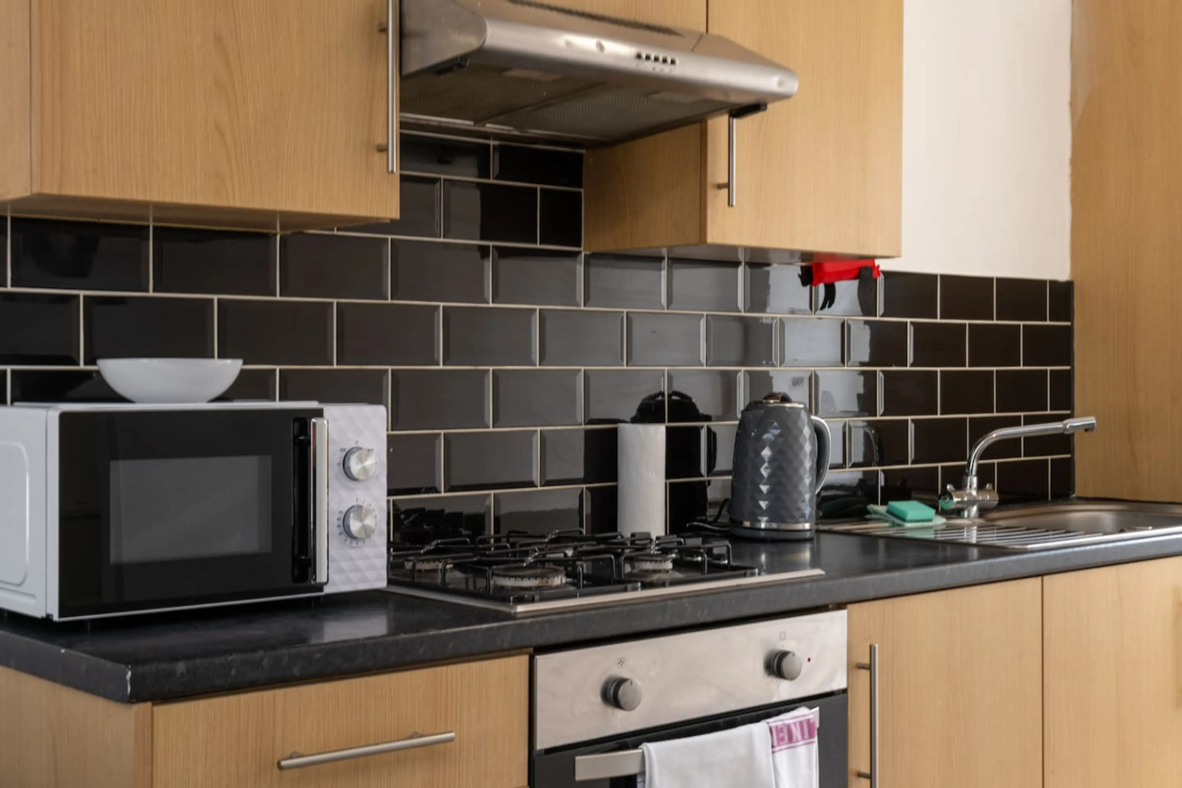 1391 Neath Road - Flat 3 - Image 17