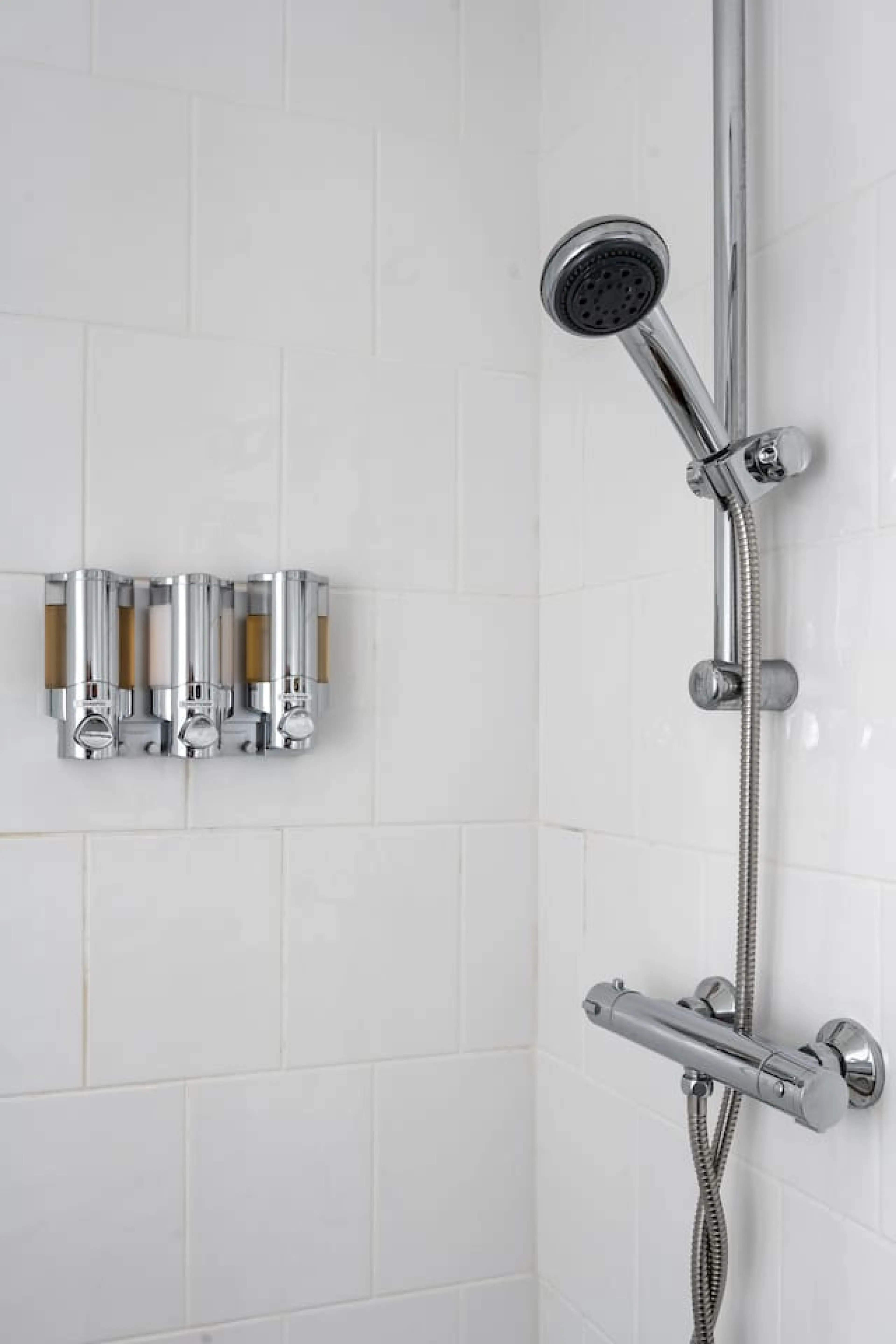 1391 Neath Road - Flat 1 - Image 18