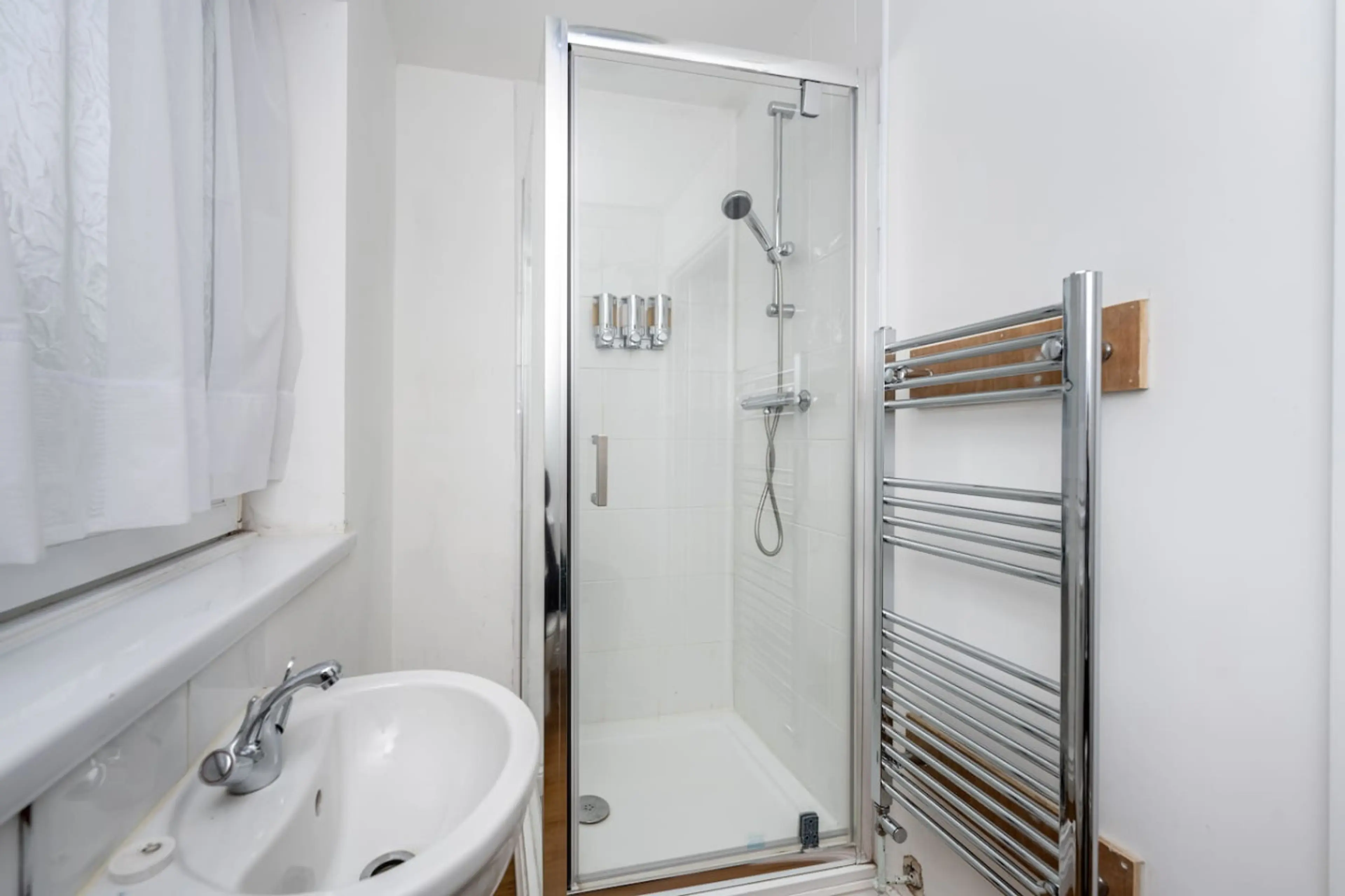 1391 Neath Road - Flat 1 - Image 11