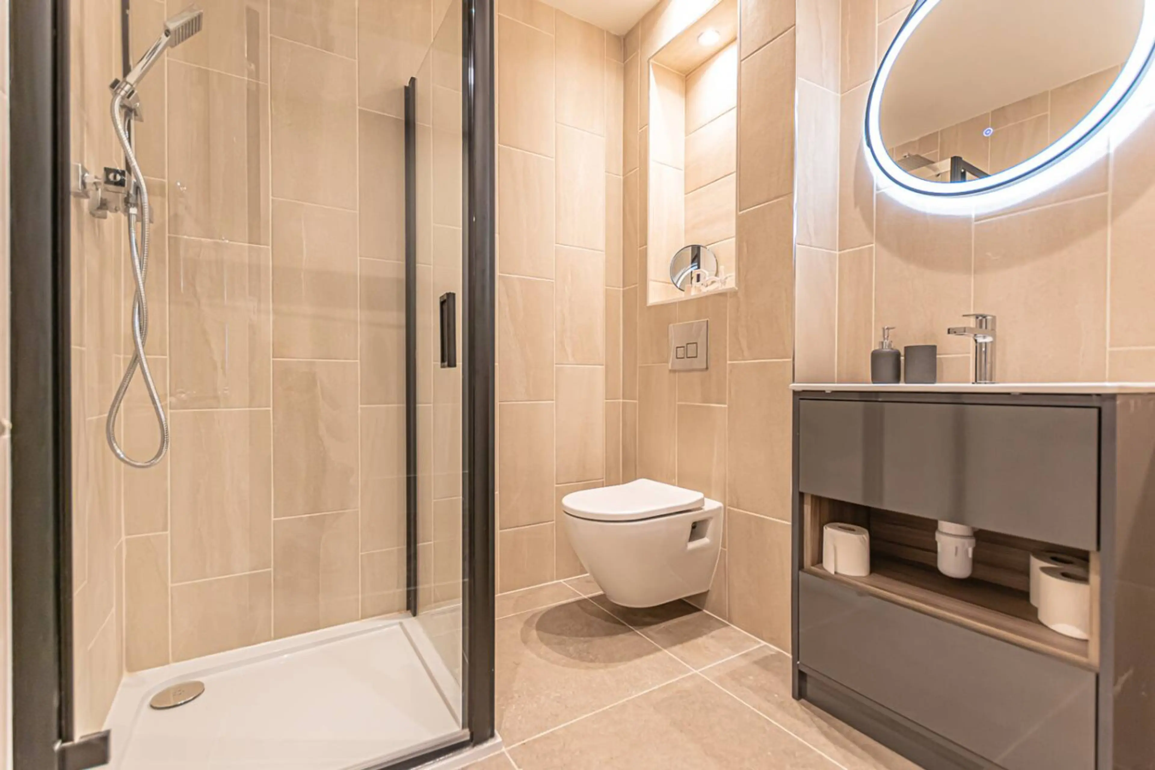 William Jessop Way - Room 47 - Image 27