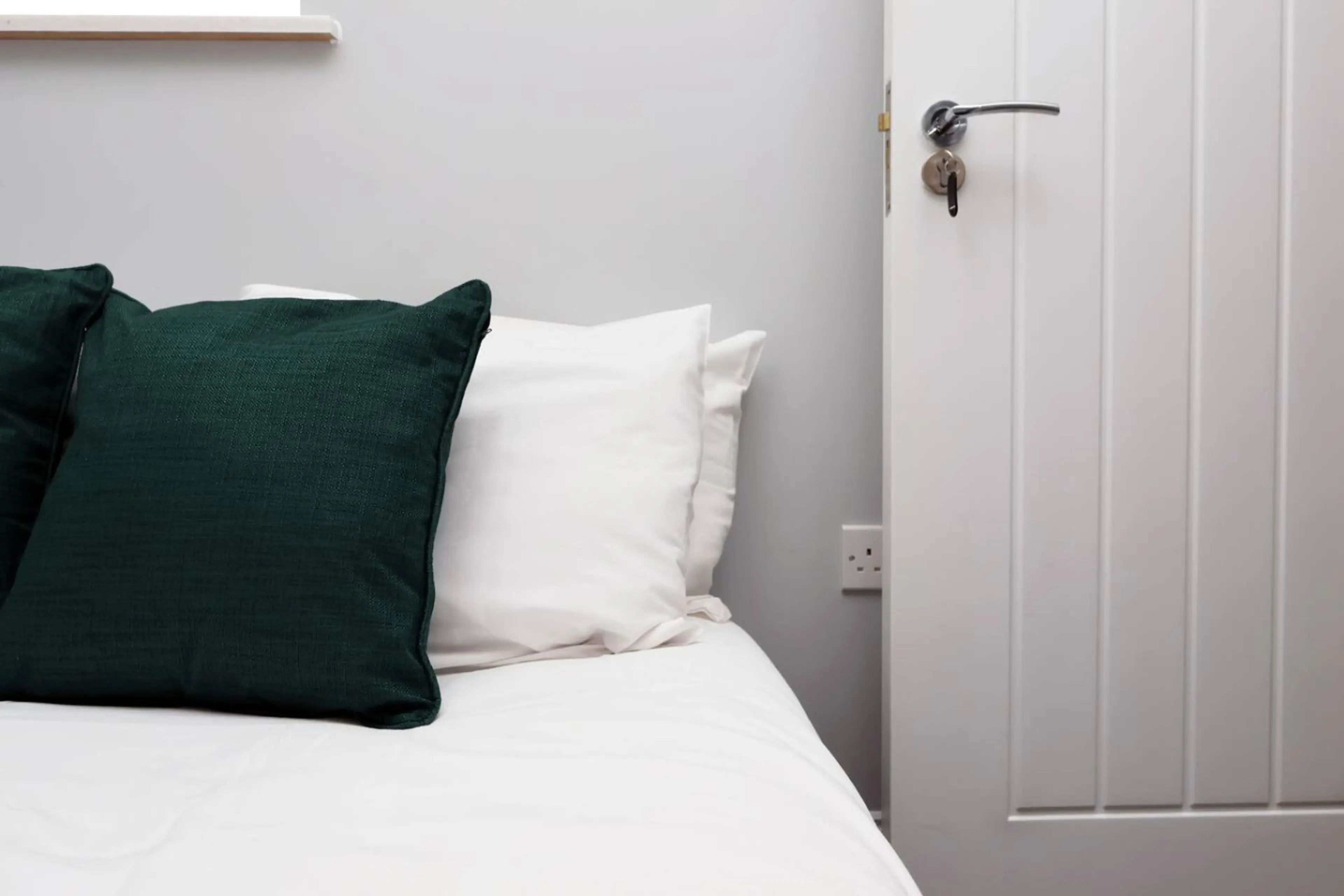 156 Station Road Room 4 - Image 6