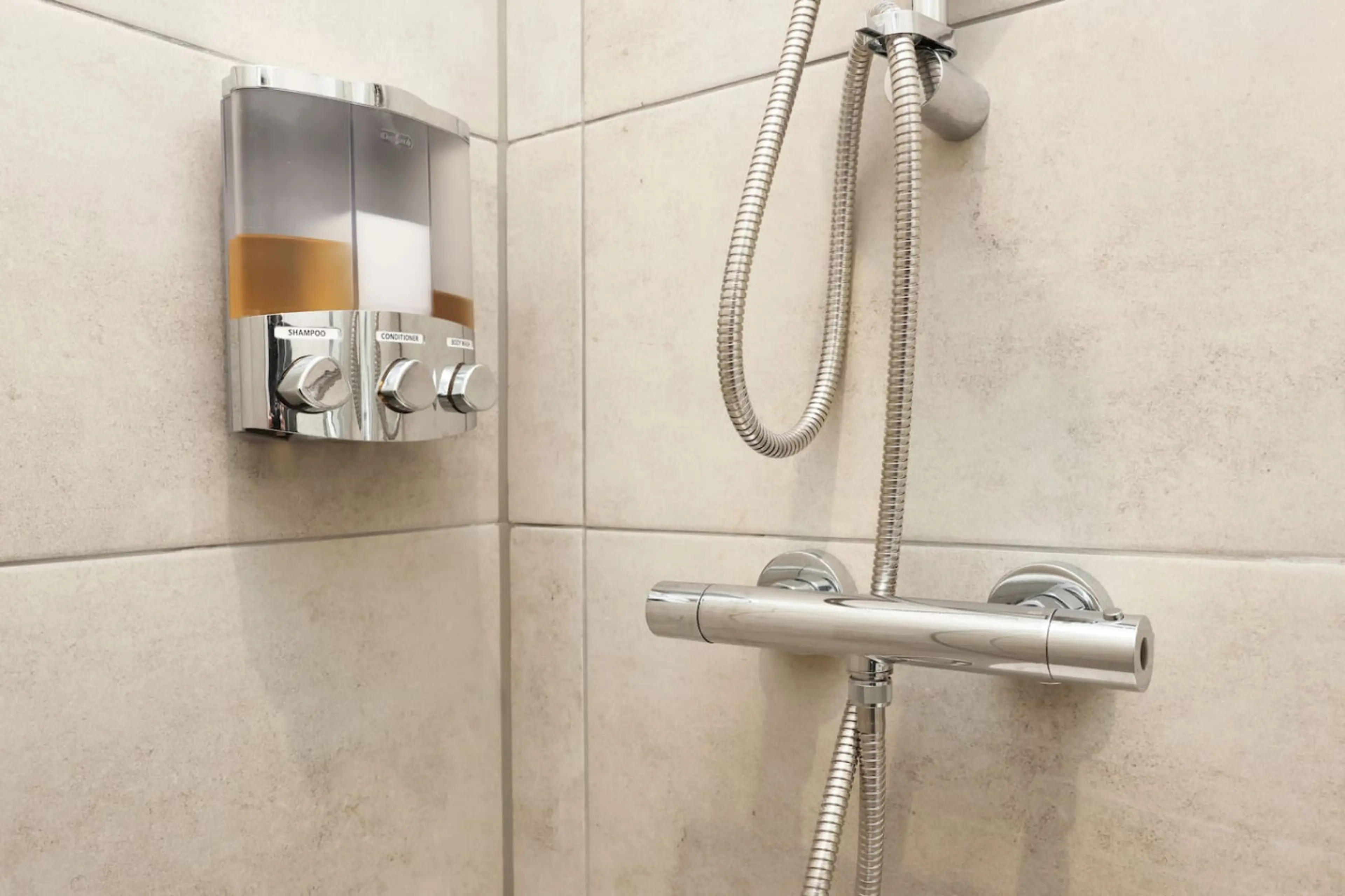 156 Station Road Room 4 - Image 11