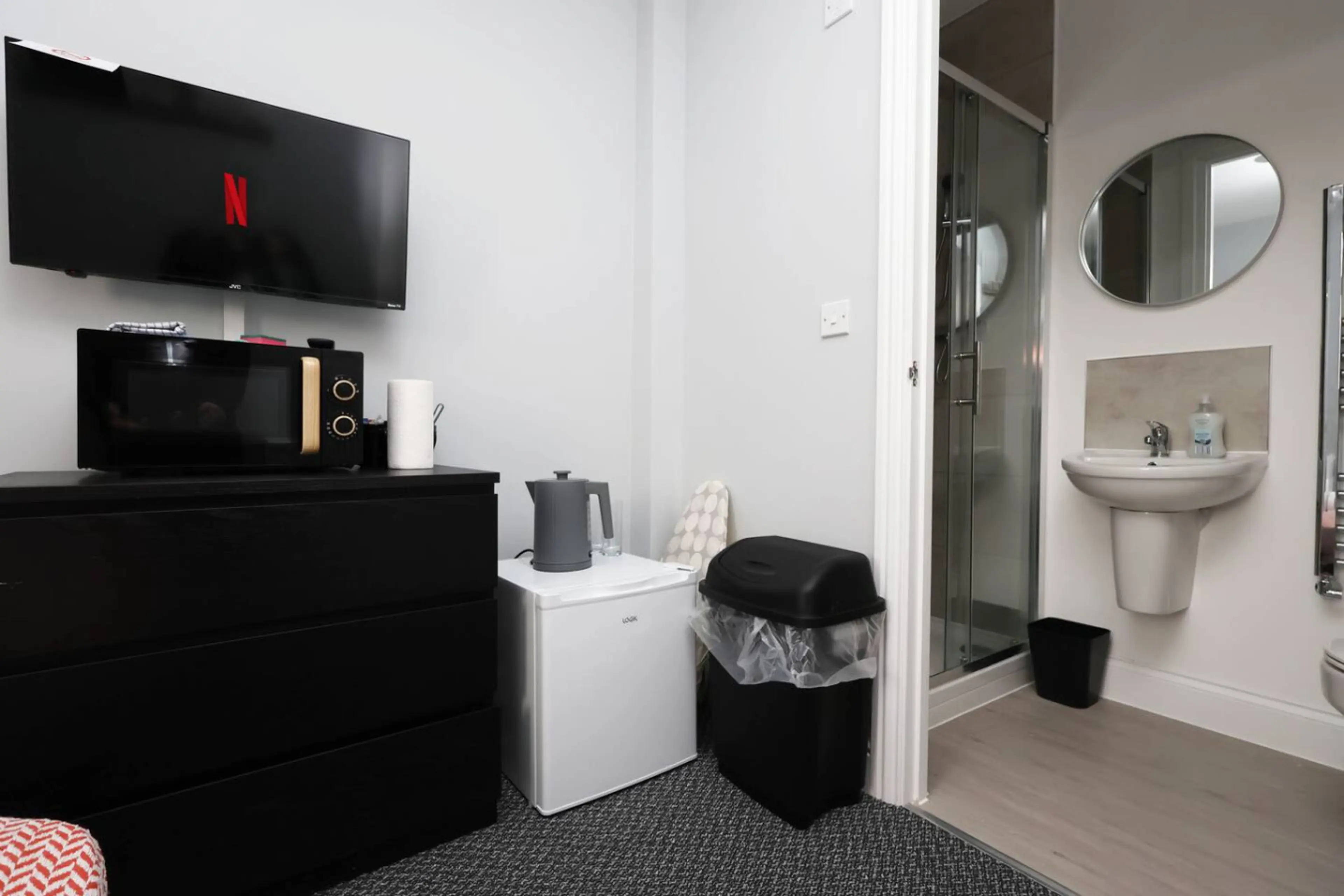 156 Station Road Room 4 - Image 3