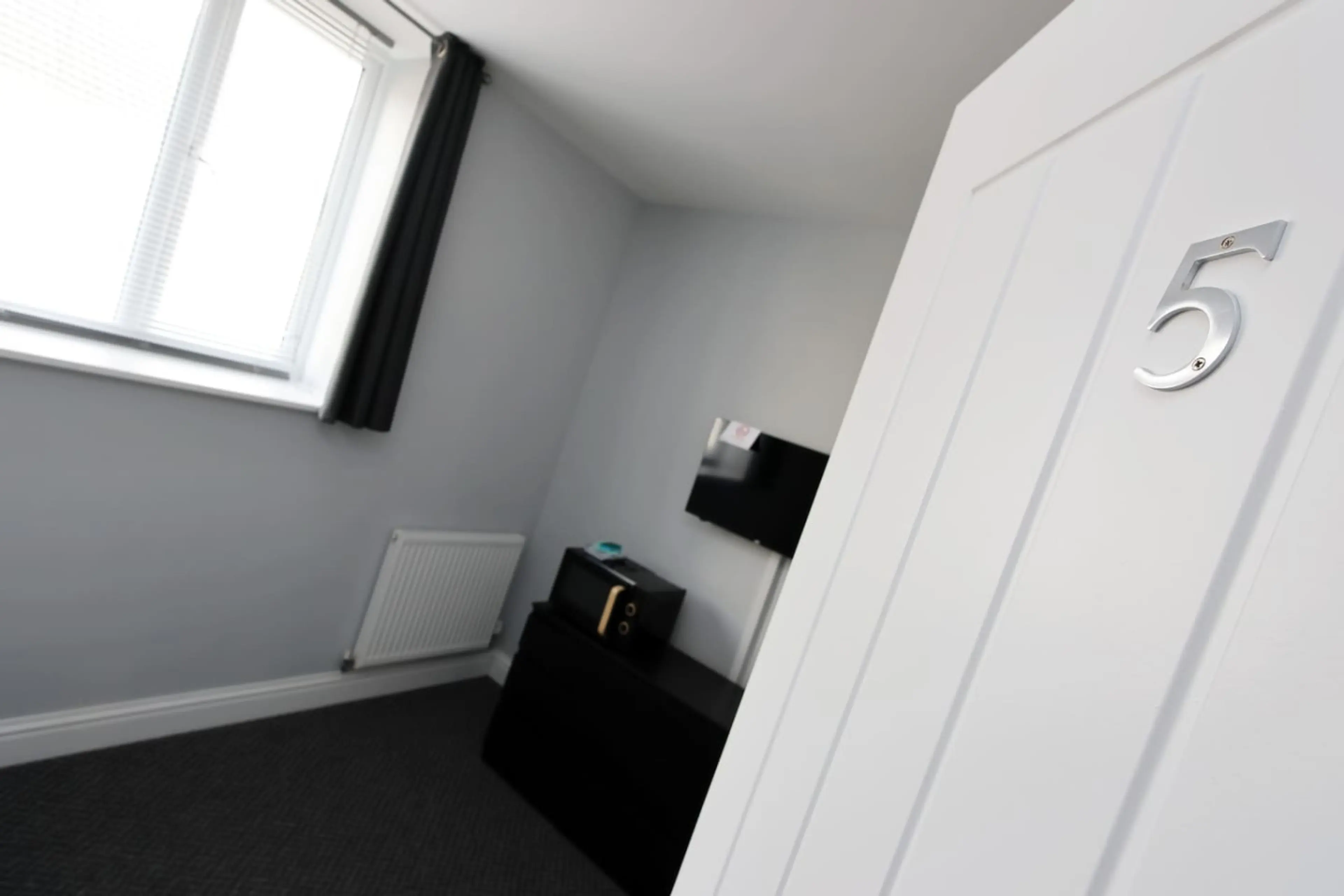 156 Station Road Room 5 - Image 13