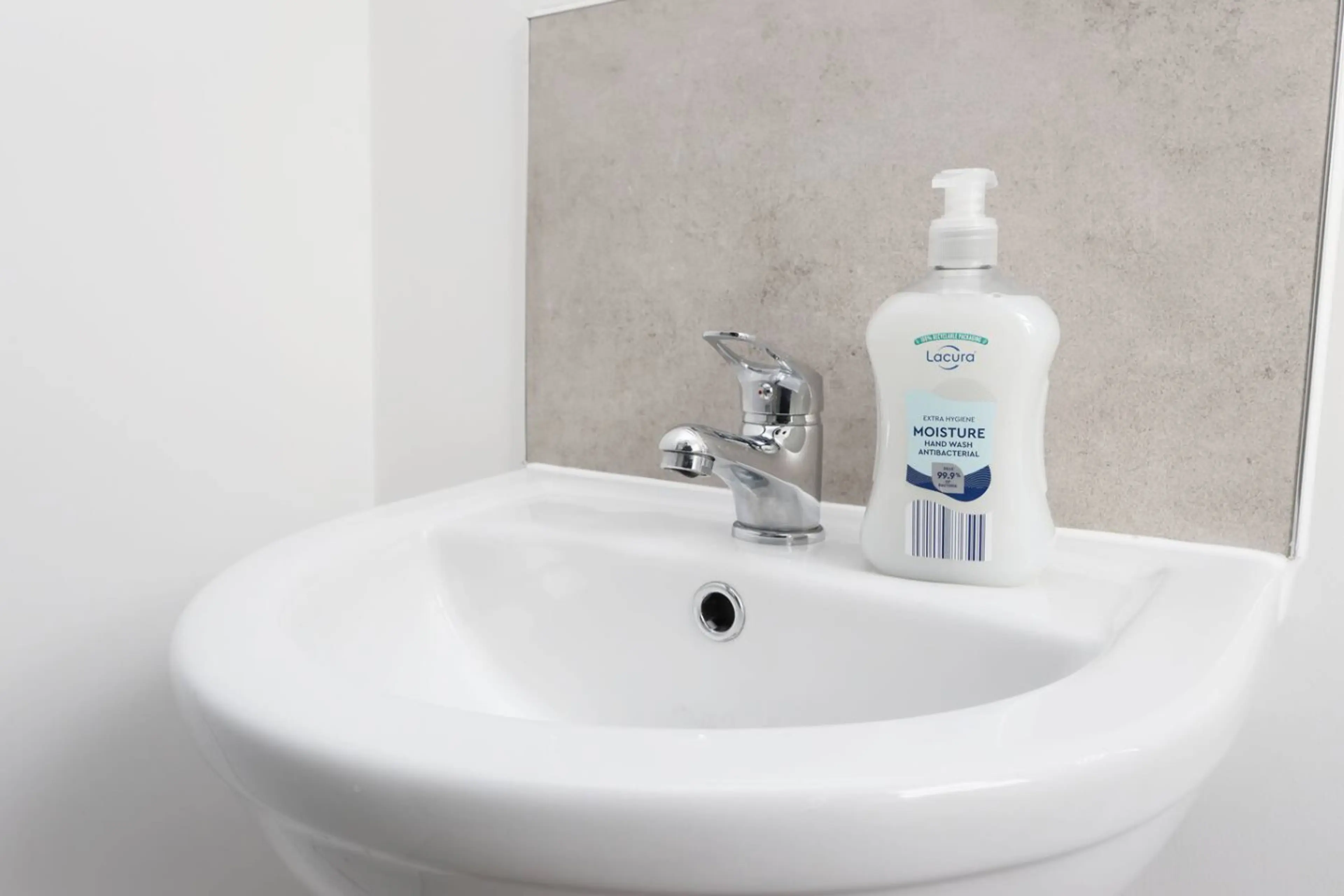 156 Station Road Room 3 - Image 16