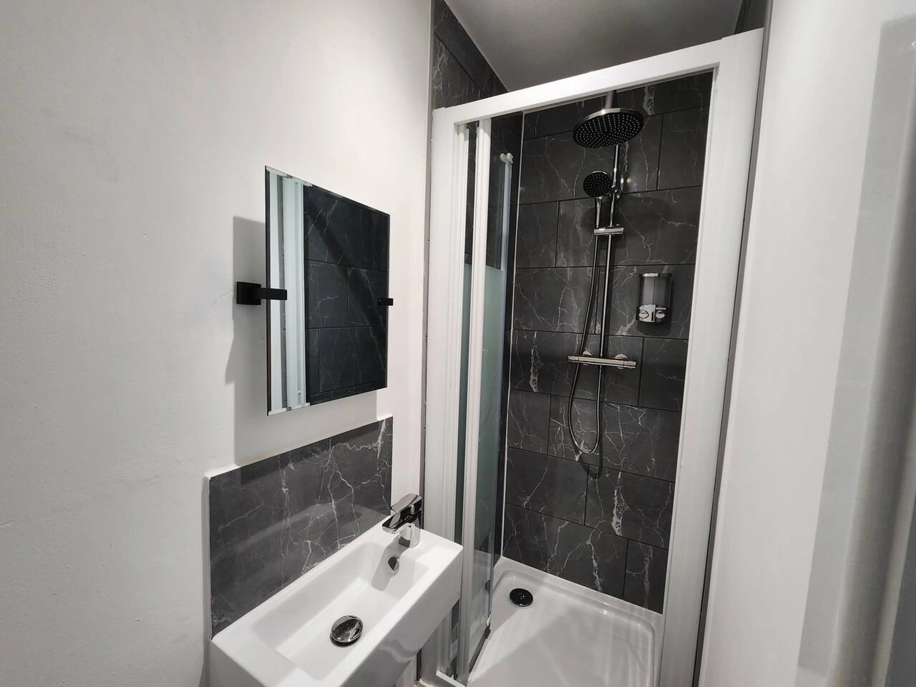 62 Watkin Street - Image 9