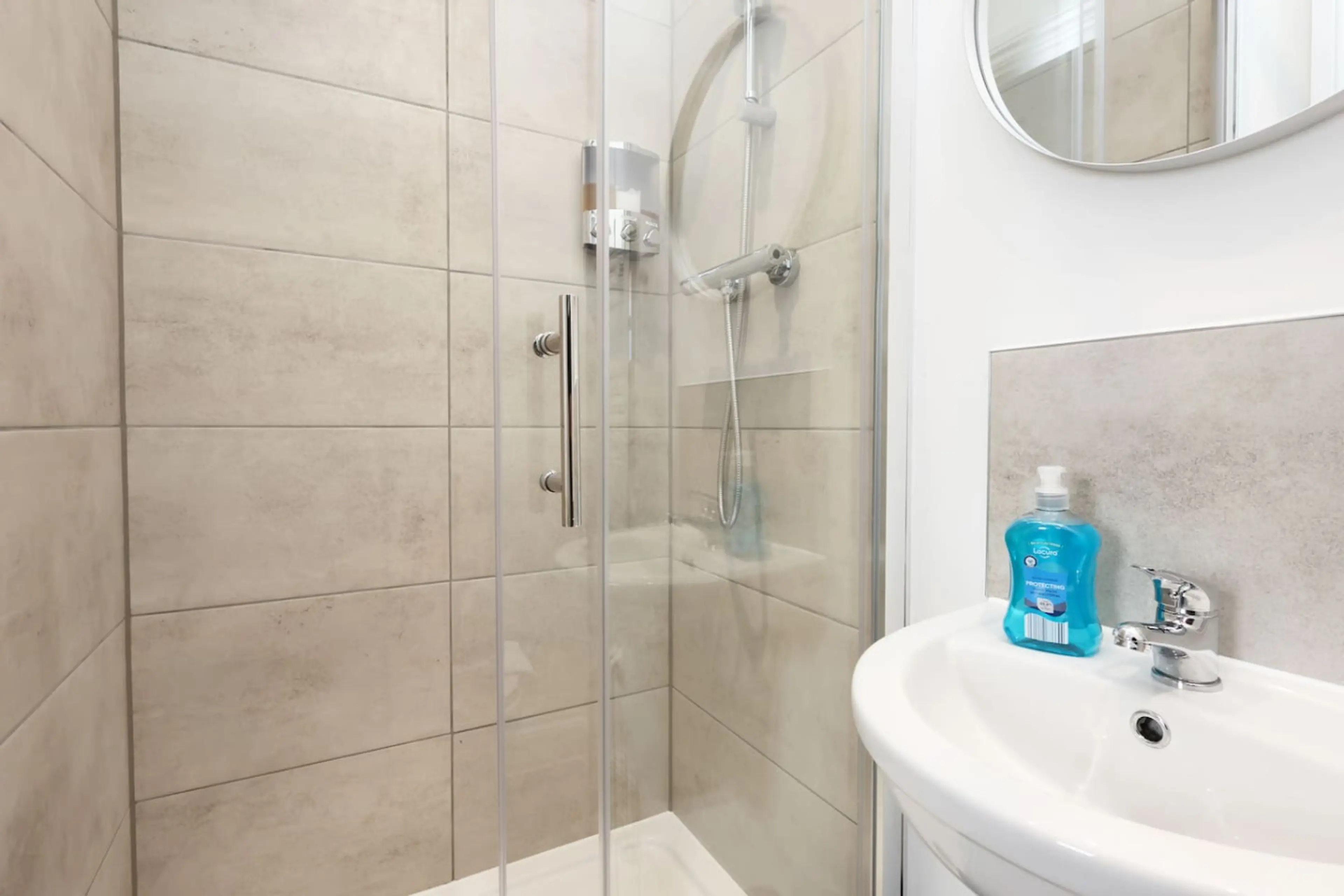 156 Station Road Room 6 - Image 9