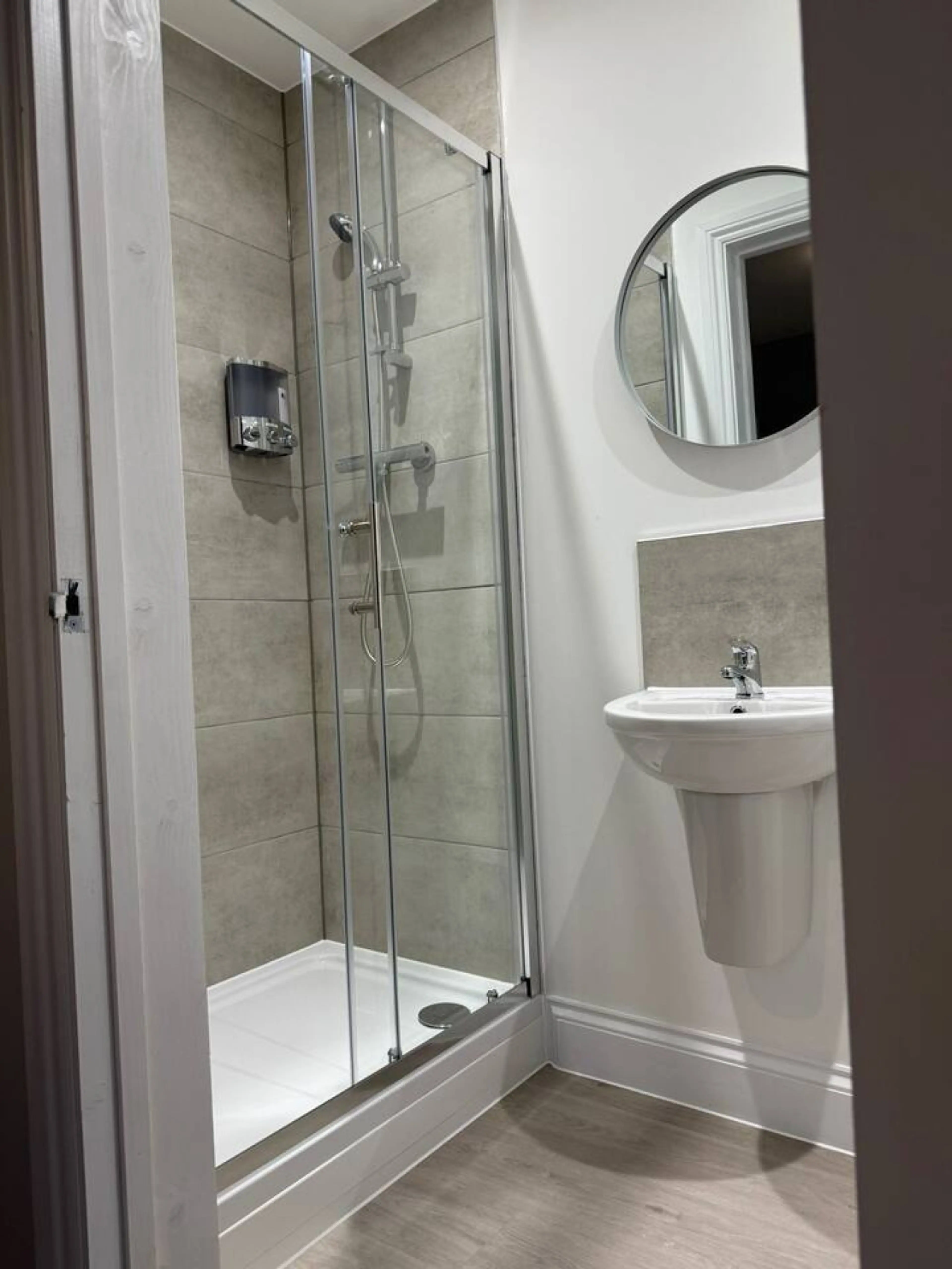 156 Station Road Flat 1 - Image 7