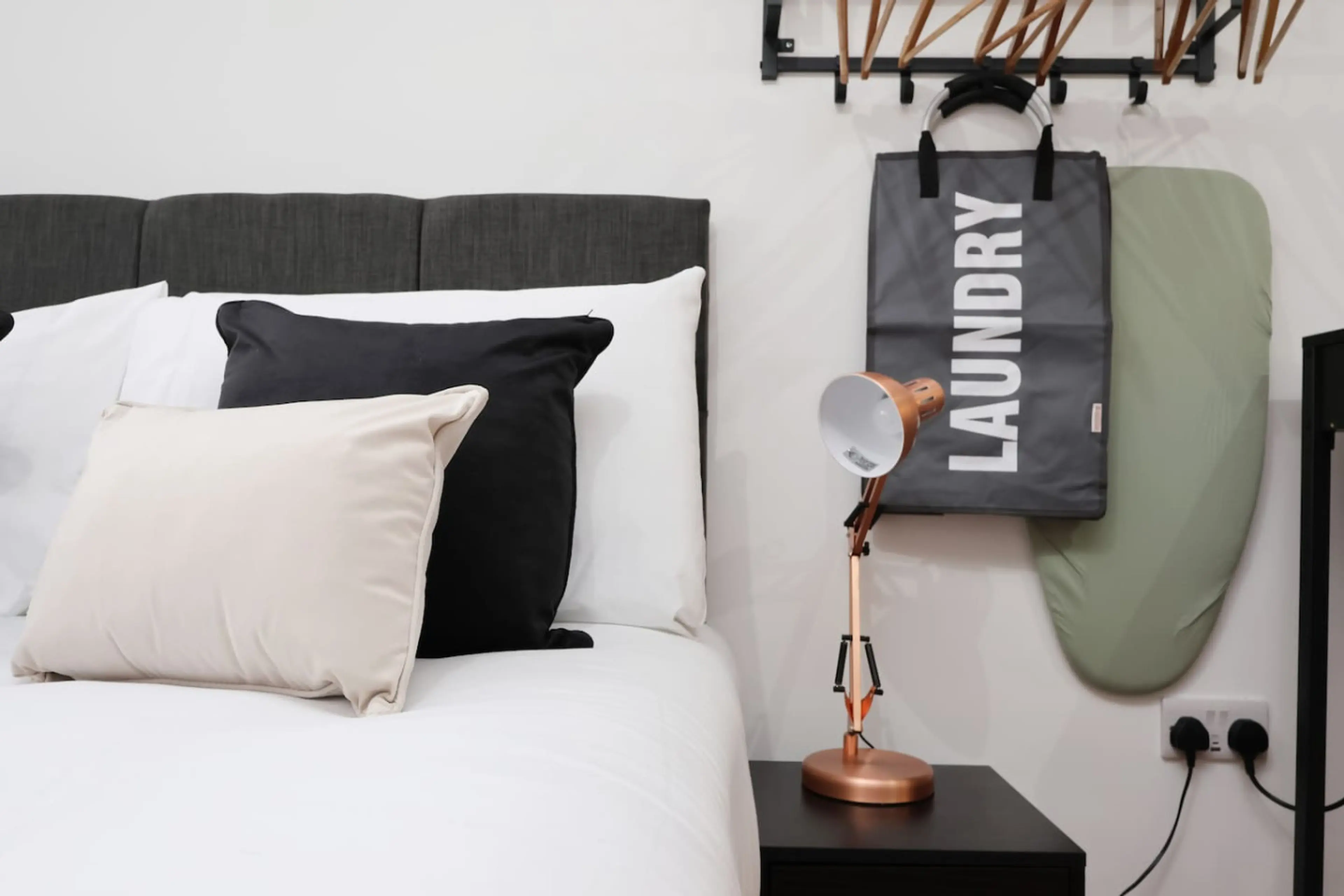 The New Lodge - Room 9 - Image 2