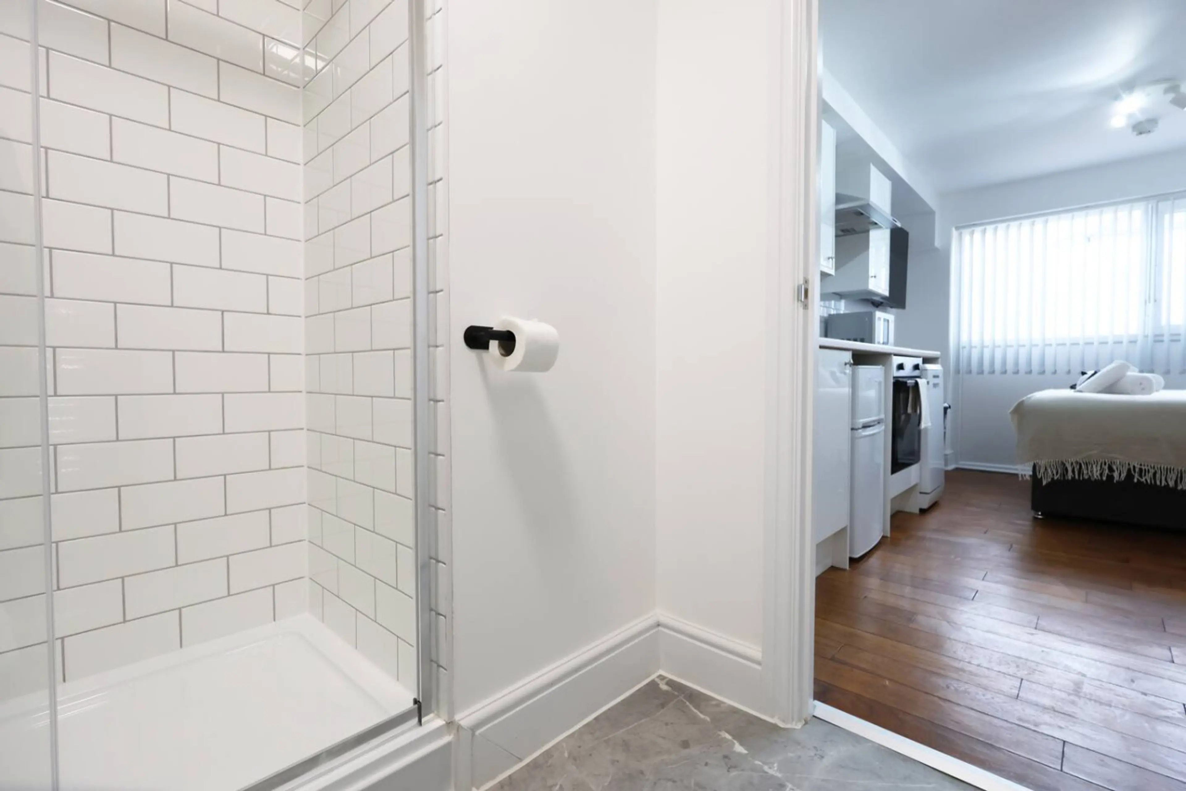 The New Lodge - Room 9 - Image 14