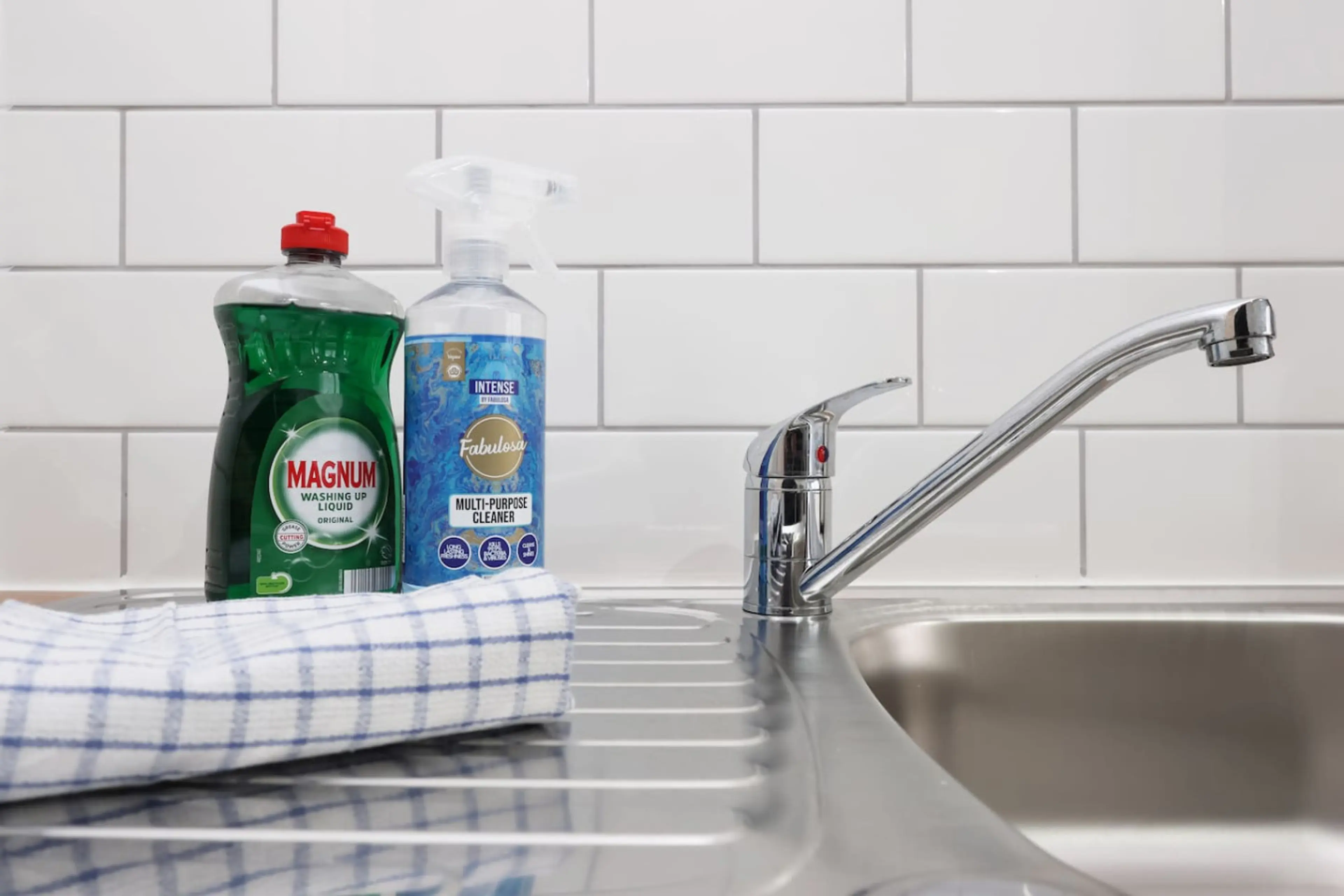 The New Lodge - Room 9 - Image 9