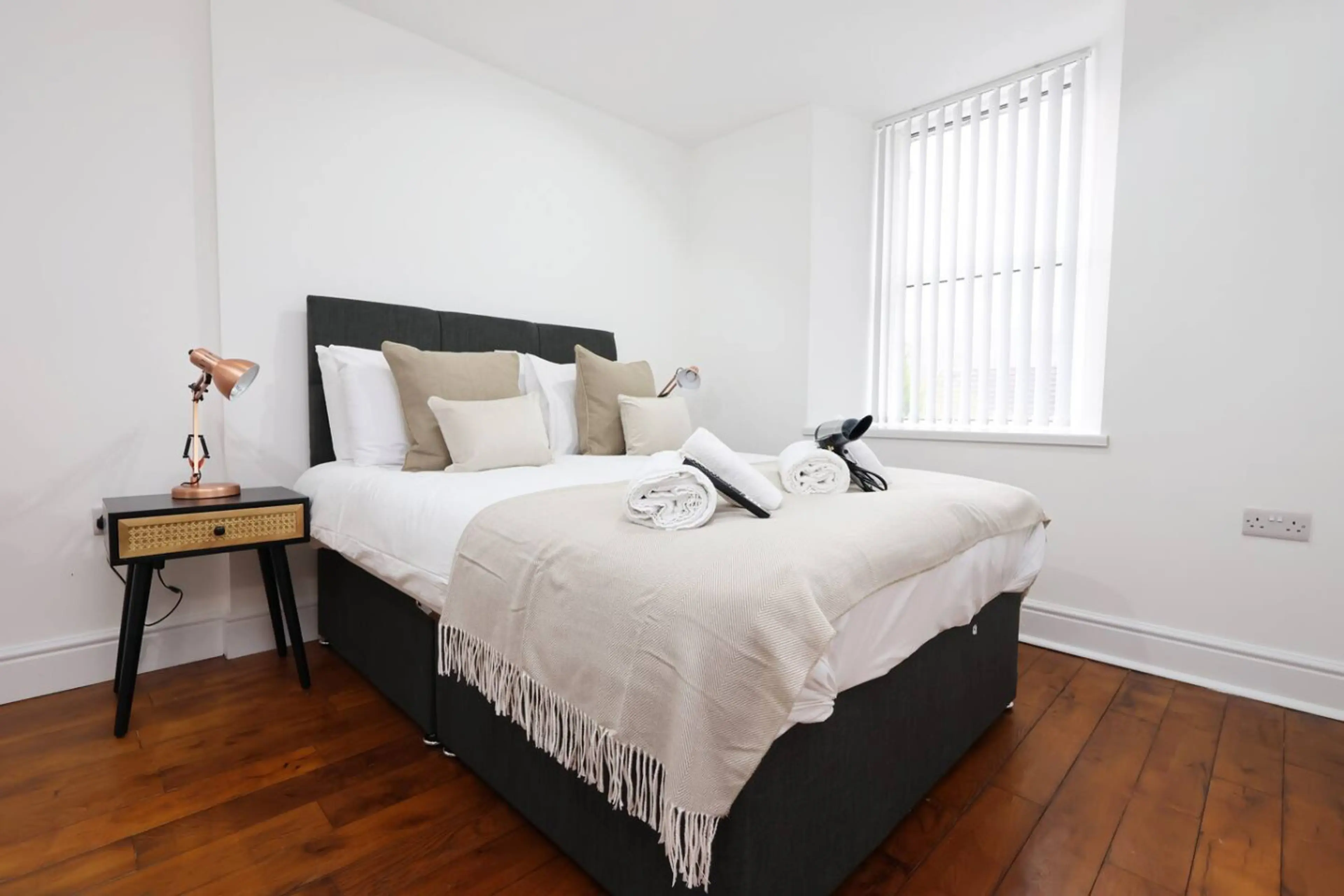 The New Lodge - Room 11 - Image 8