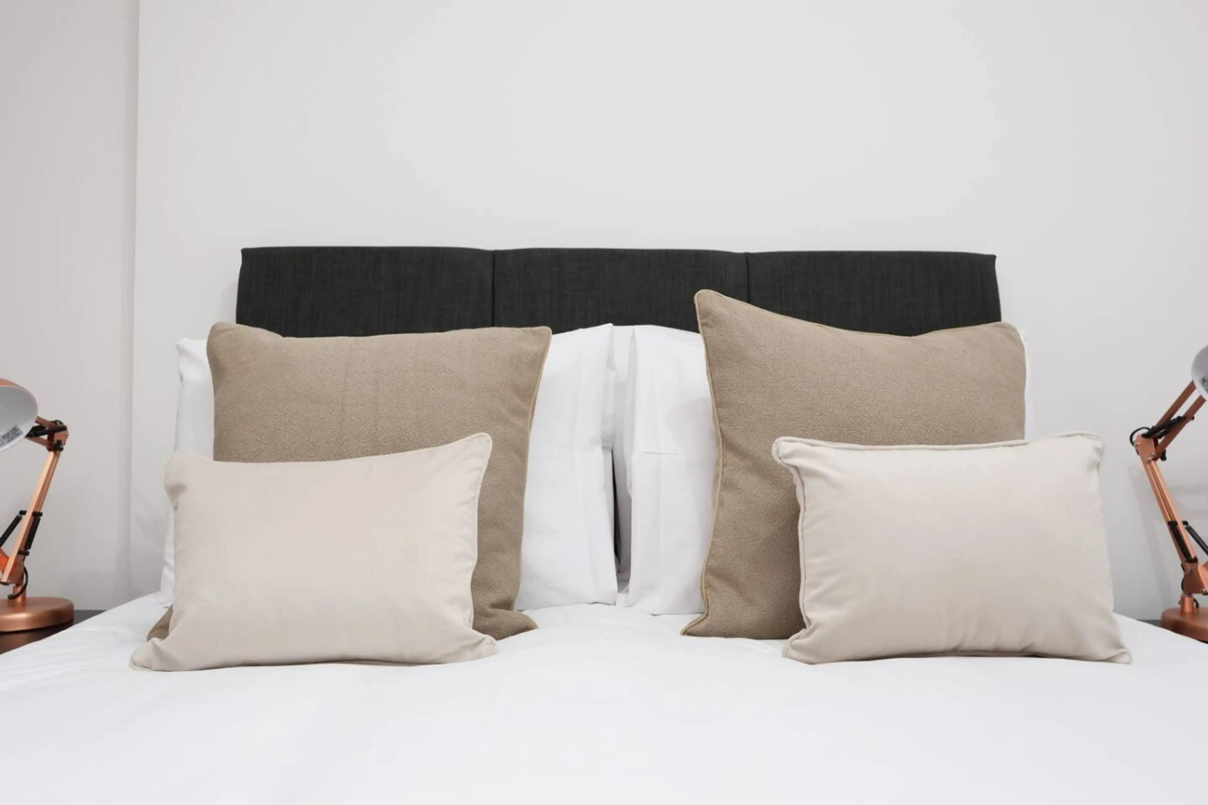 The New Lodge - Room 11 - Image 10