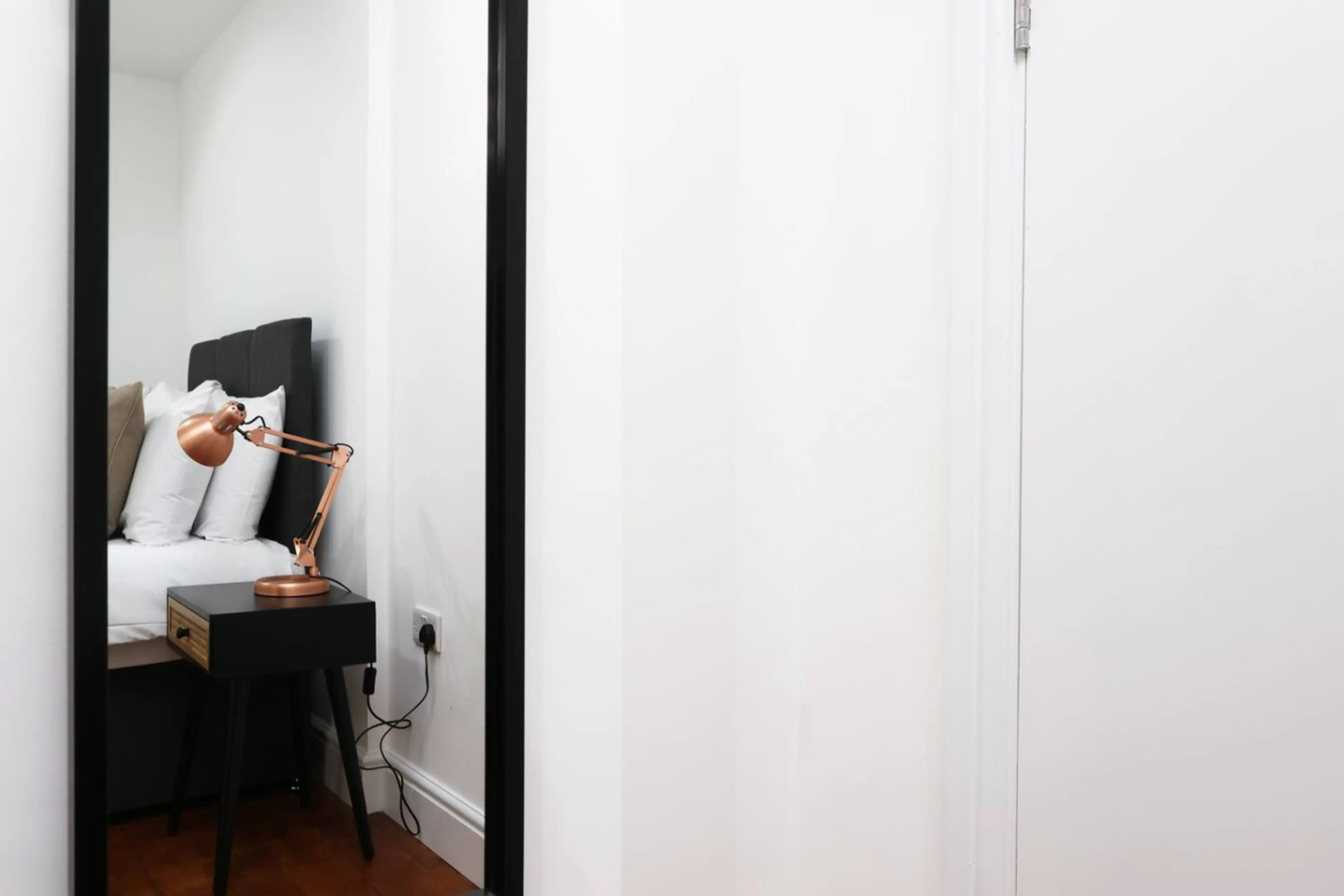 The New Lodge - Room 11 - Image 13