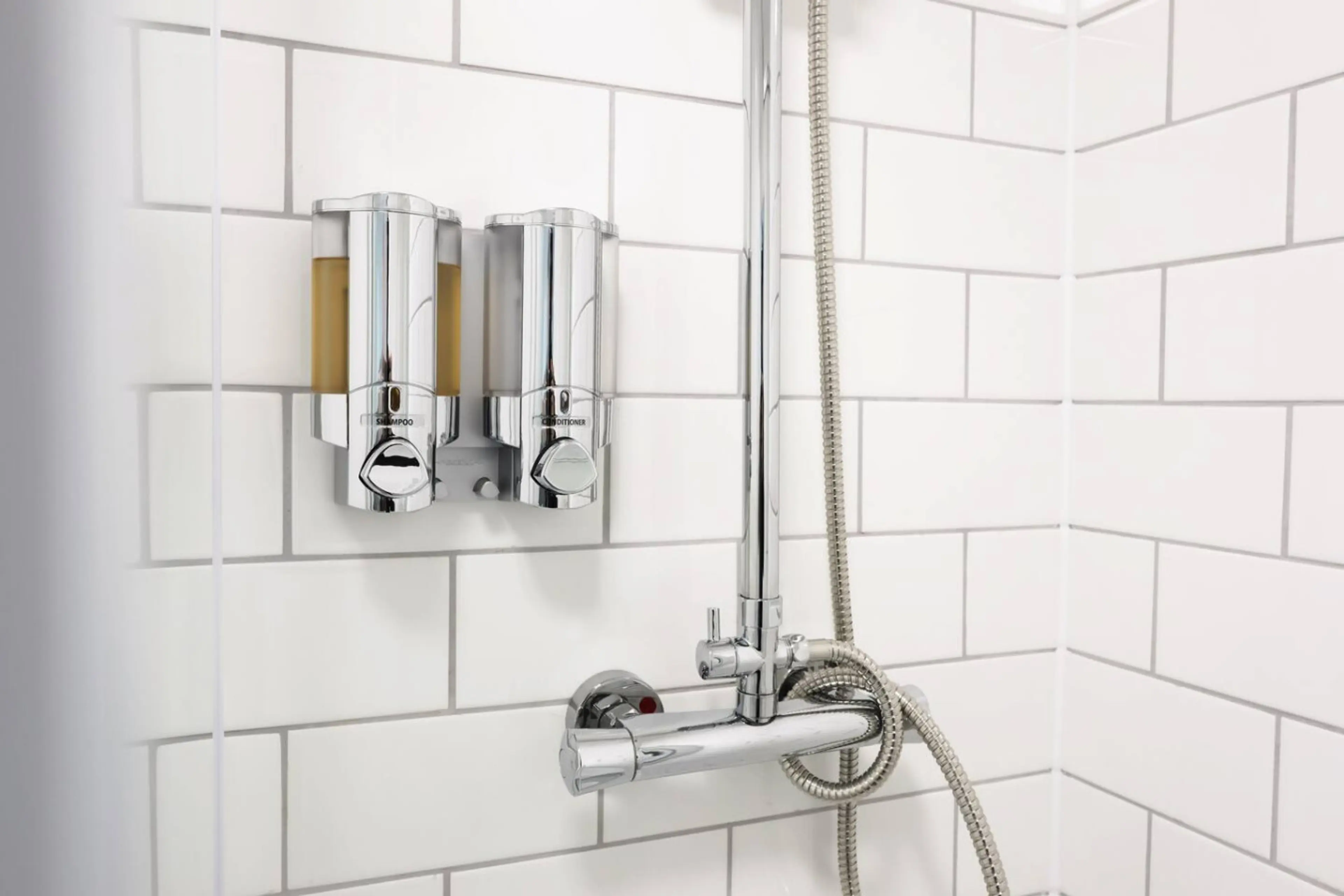 The New Lodge - Room 11 - Image 16