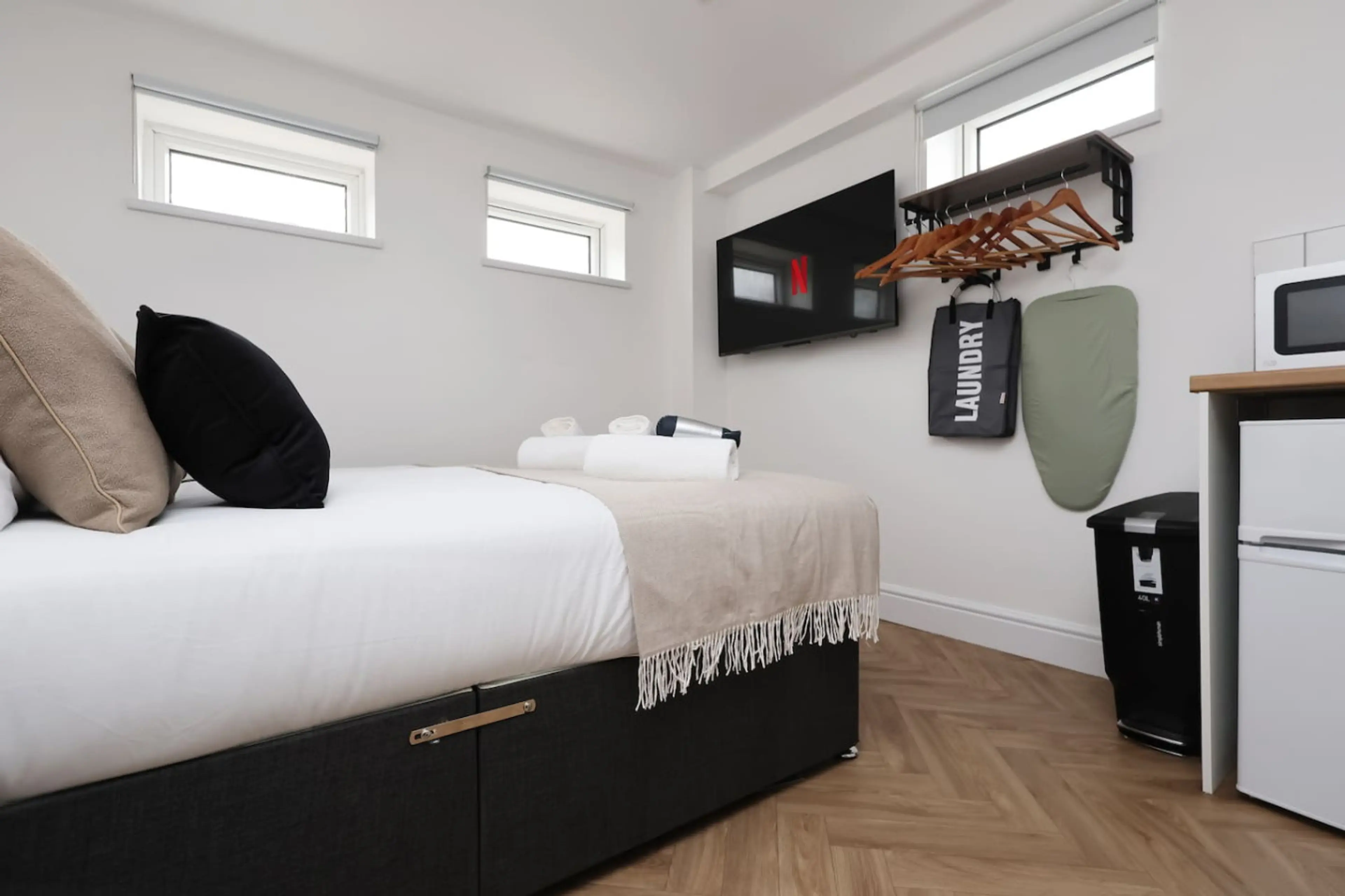 The New Lodge - Room 8 - Image 14