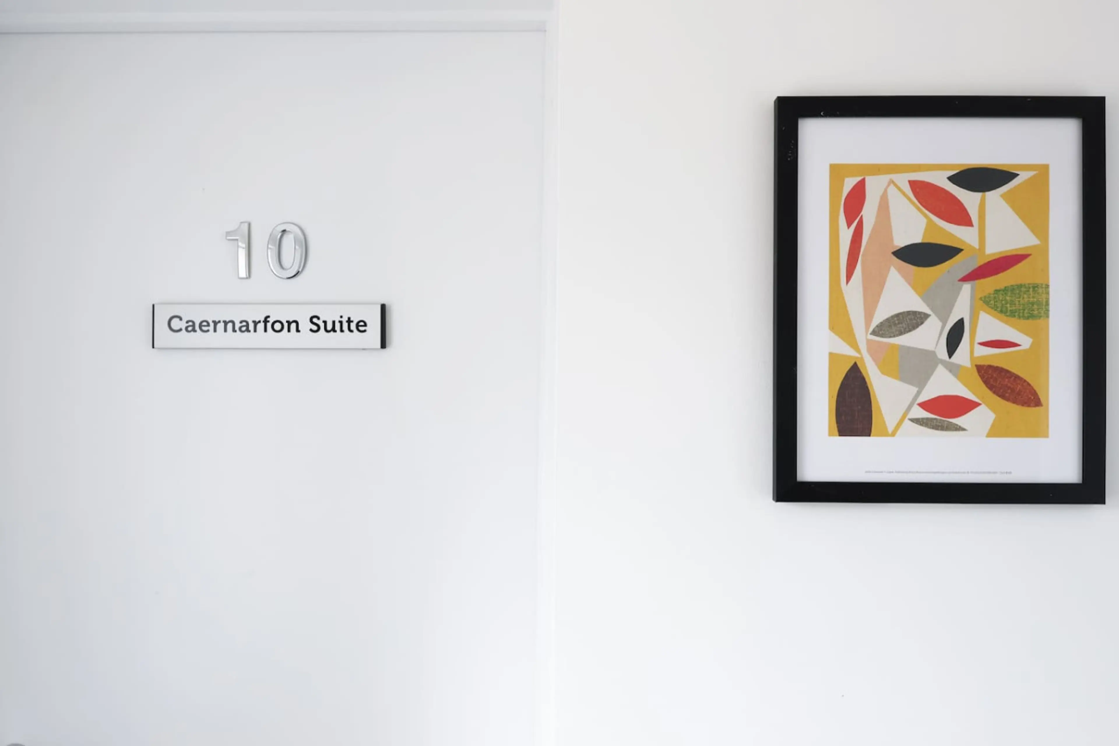 The New Lodge - Room 10 - Image 14