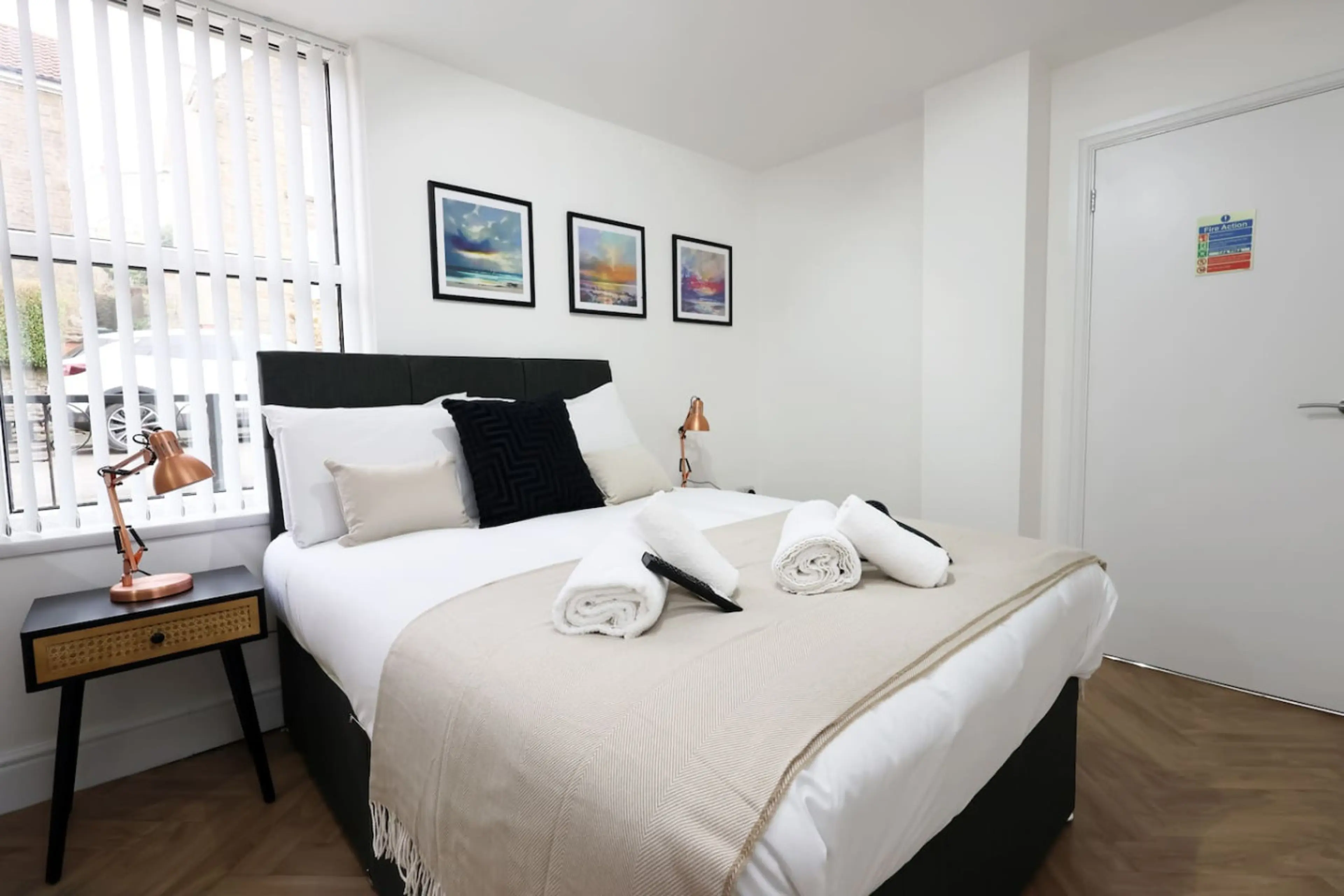 The New Lodge - Room 10 - Image 19