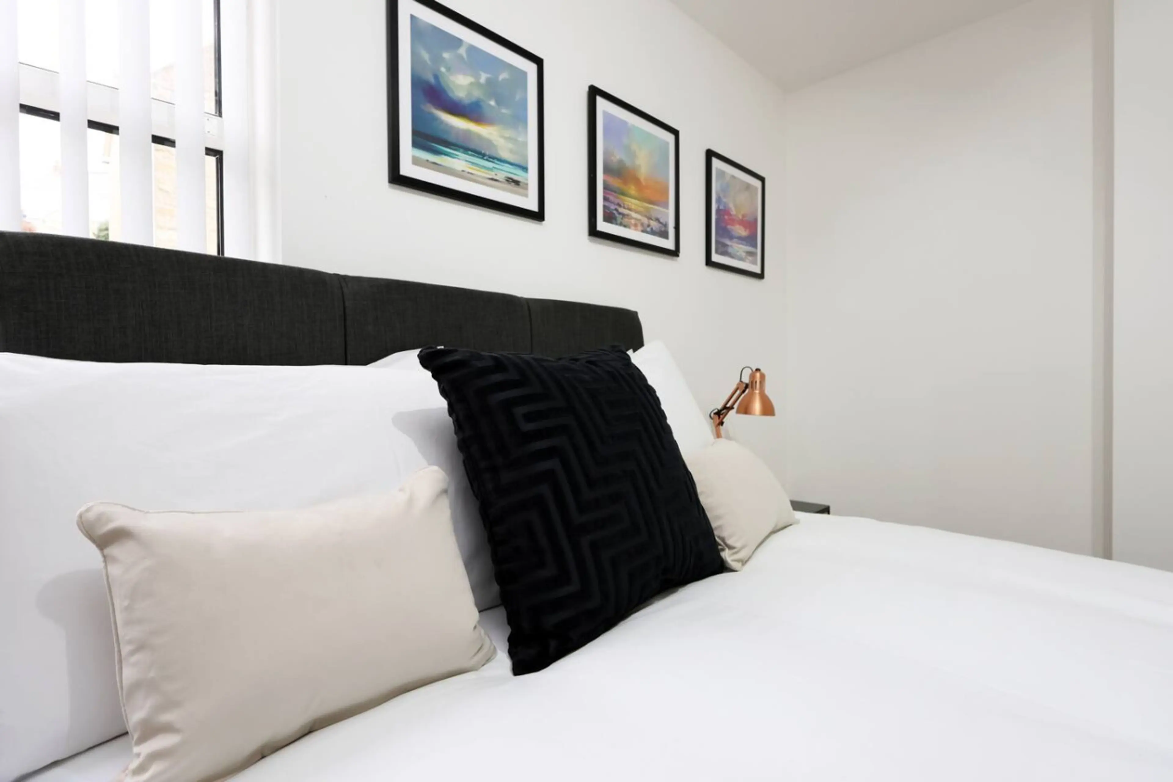 The New Lodge - Room 10 - Image 21