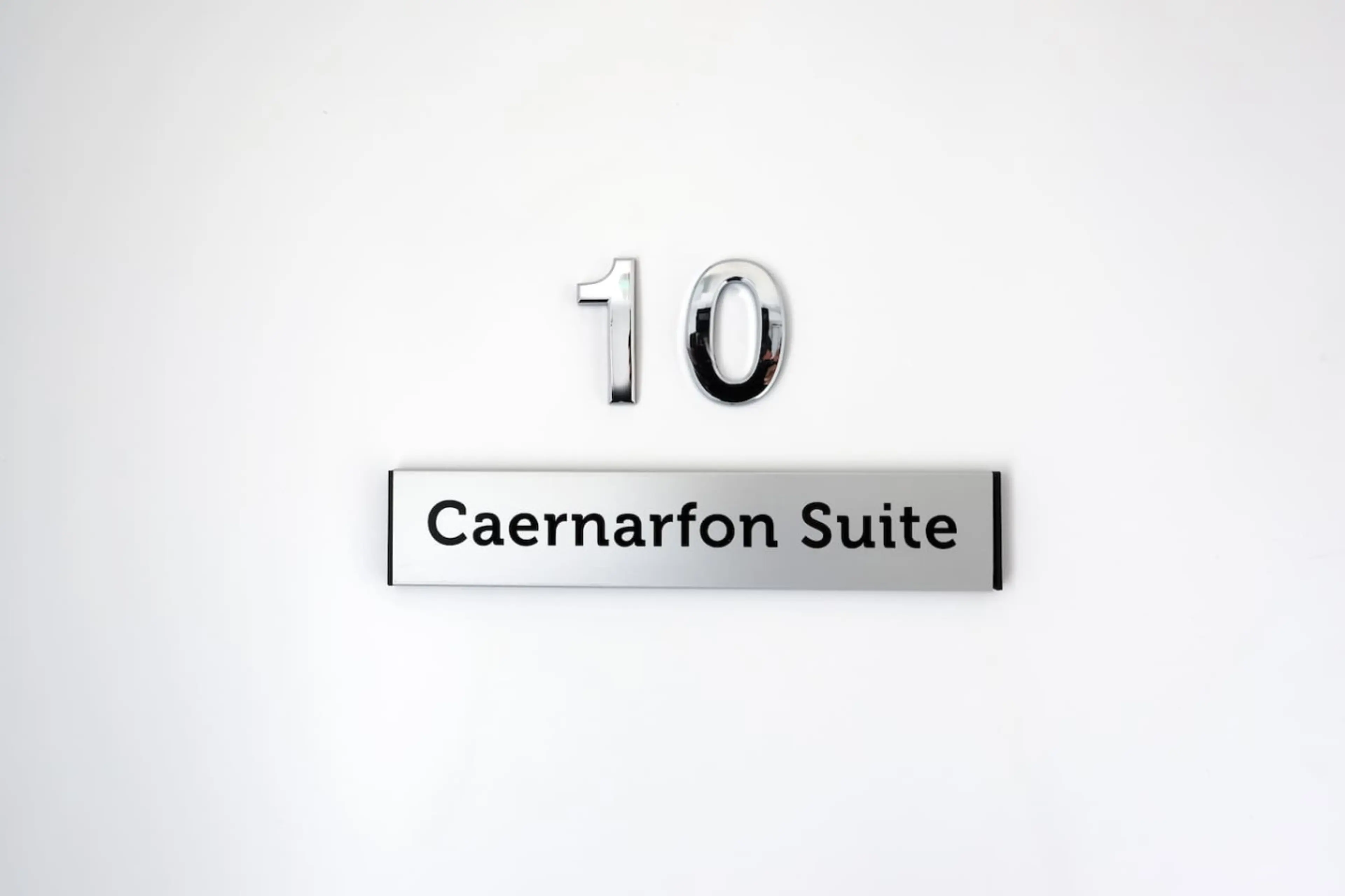 The New Lodge - Room 10 - Image 13