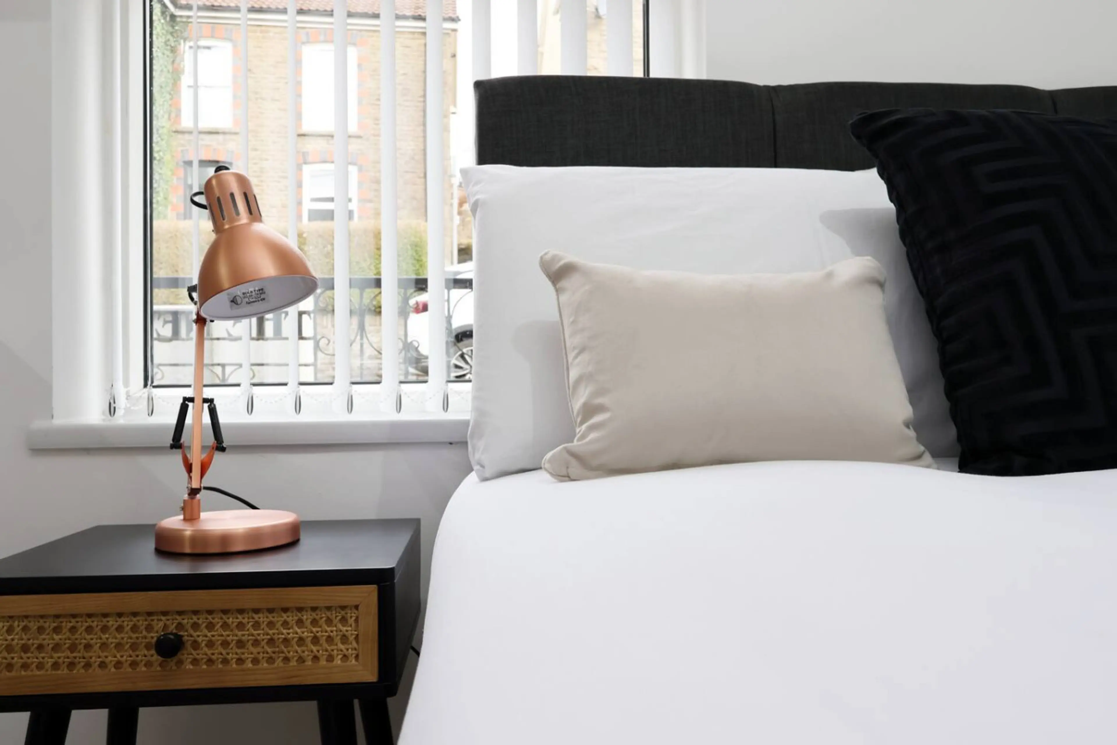 The New Lodge - Room 10 - Image 5