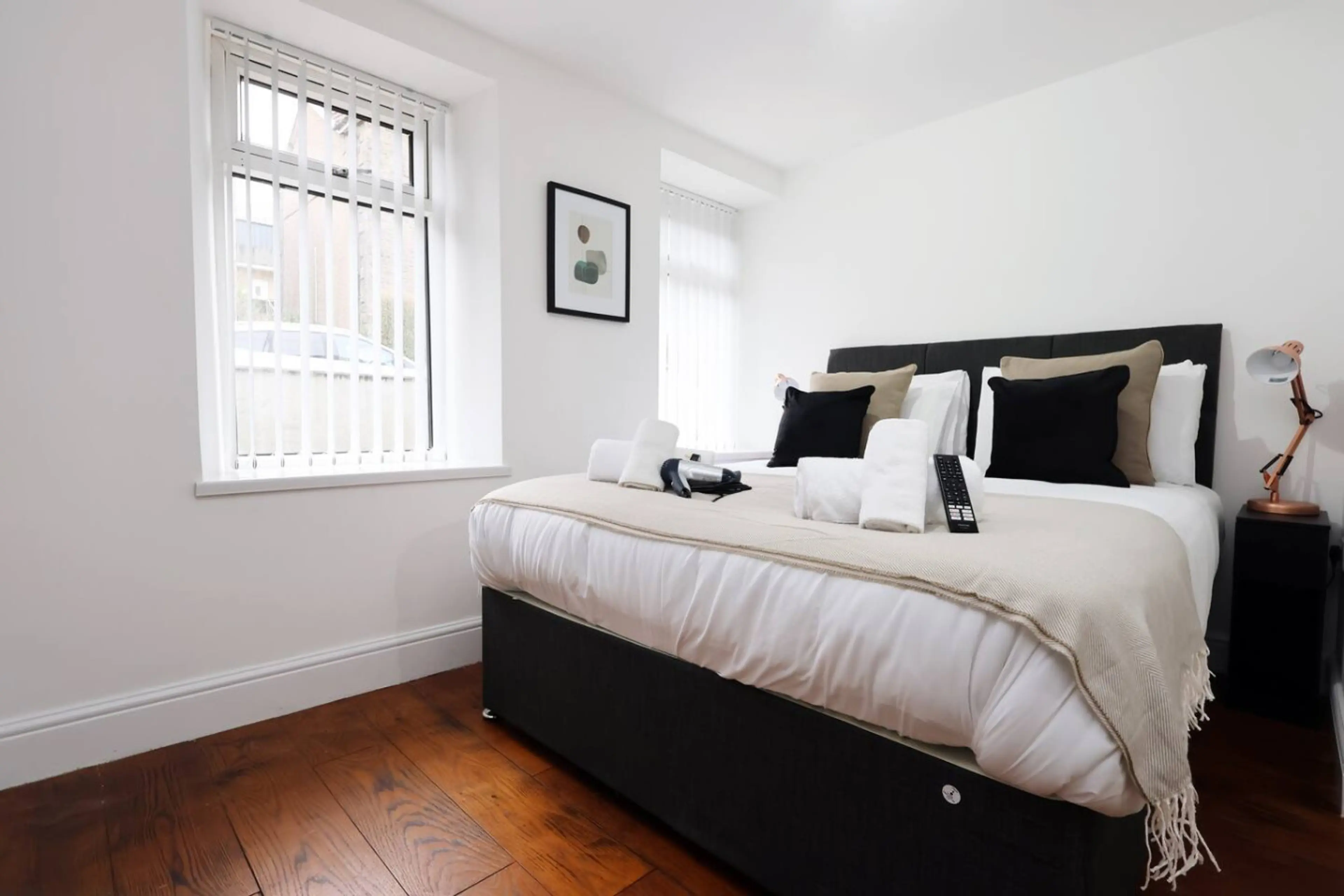 The New Lodge - Room 12 - Image 21