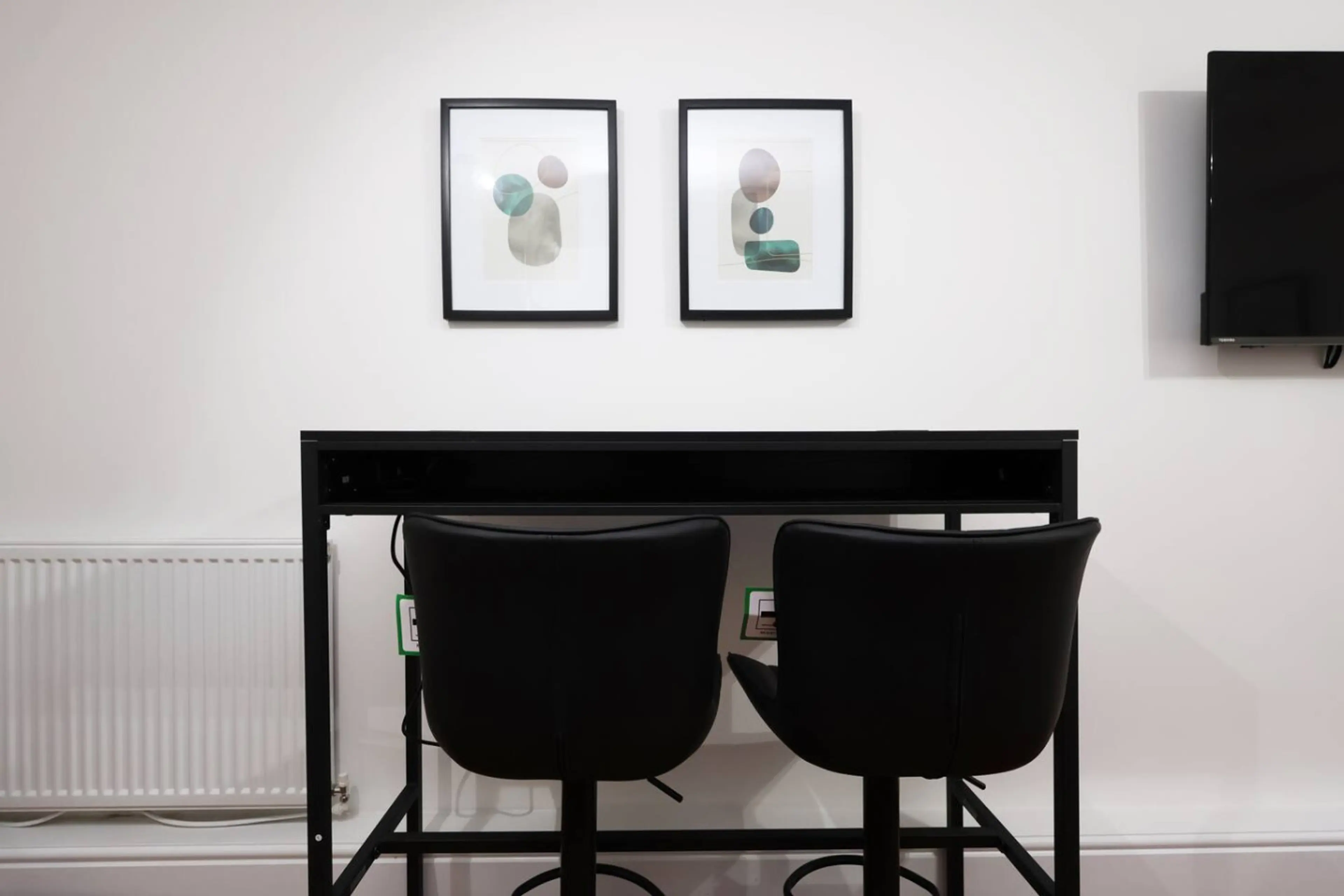 The New Lodge - Room 12 - Image 4