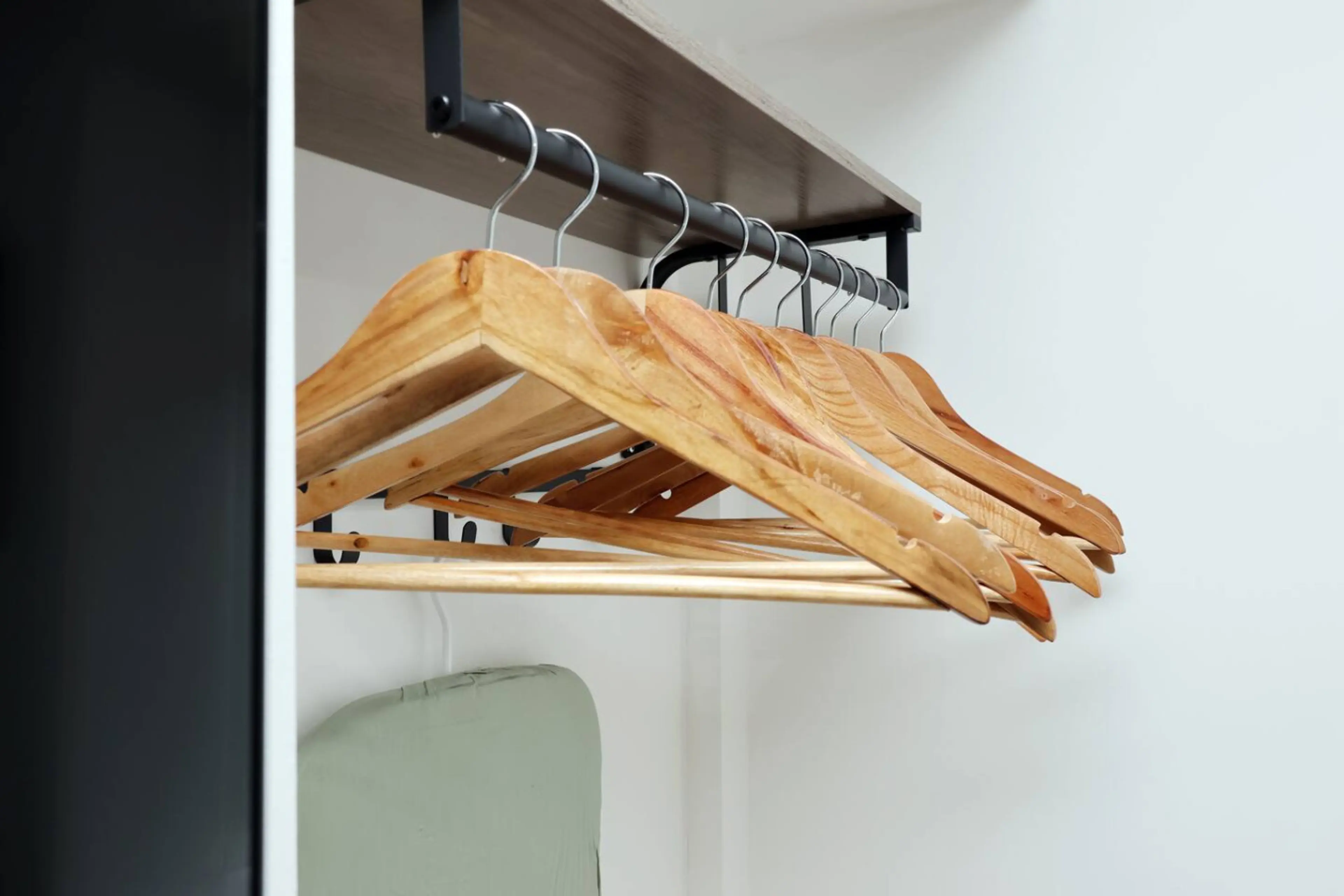 The New Lodge - Room 12 - Image 19