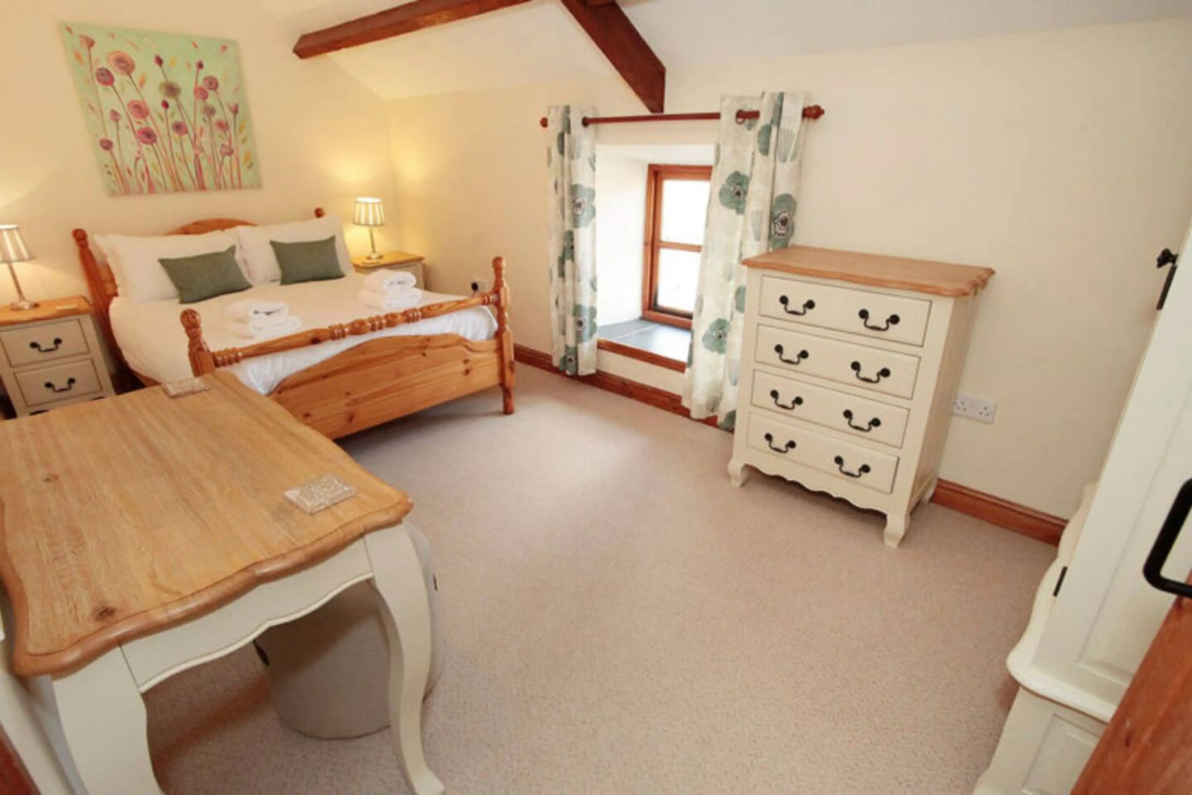 The Old Cow Shed Cottage - Image 17