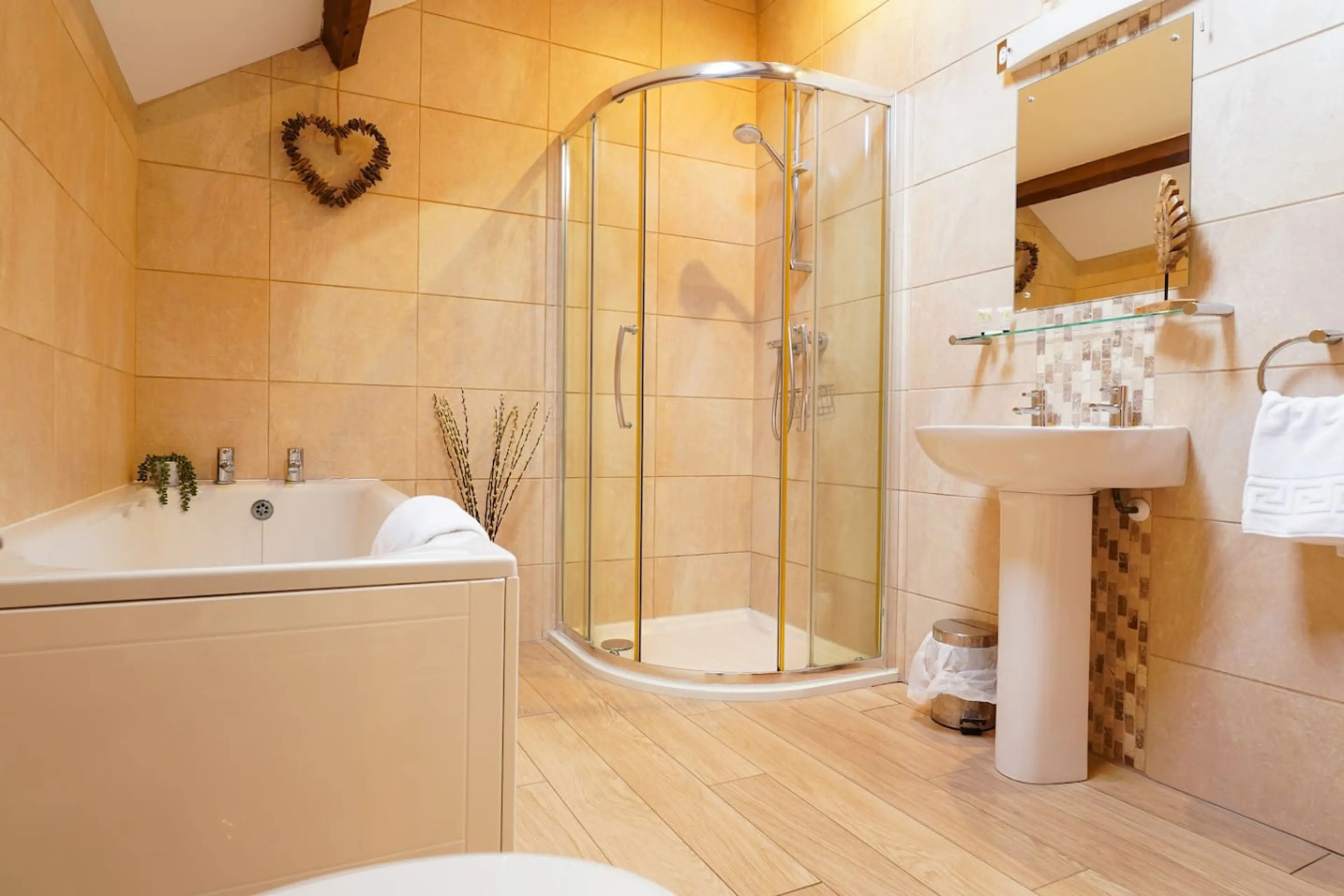 The Old Cow Shed Cottage - Image 38