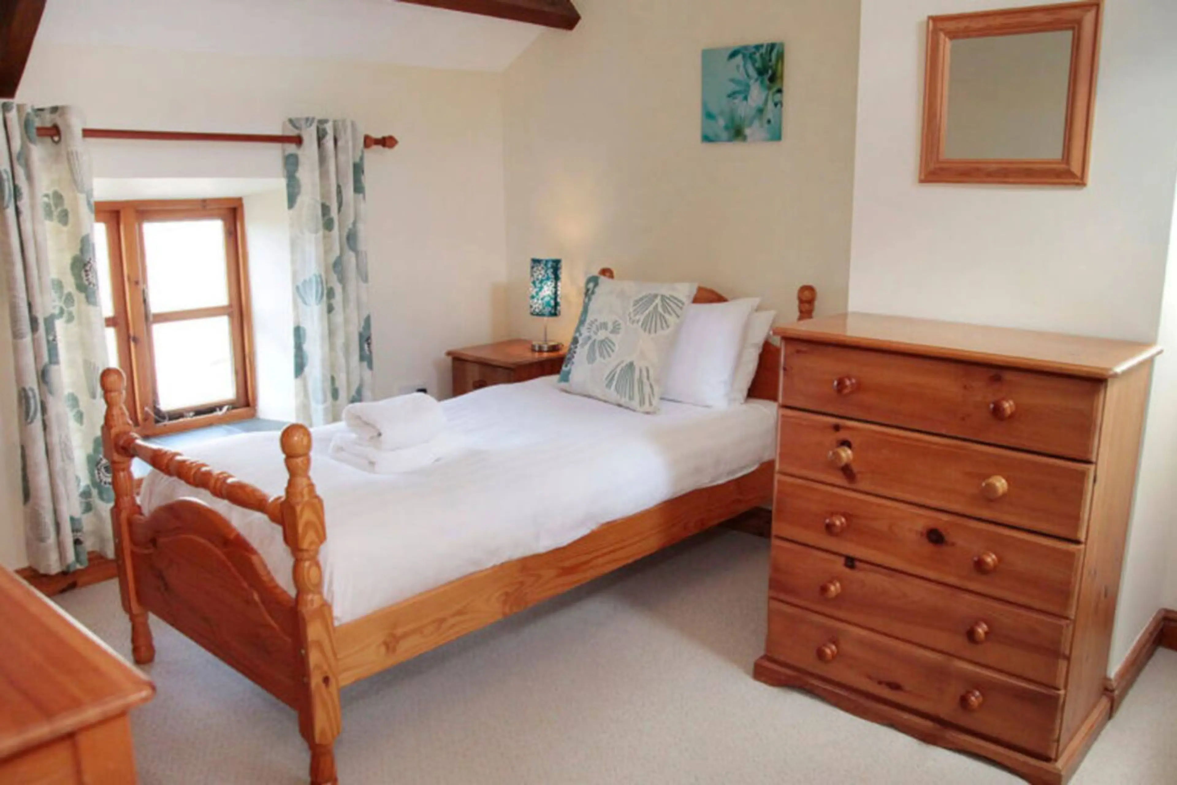 The Old Cow Shed Cottage - Image 32