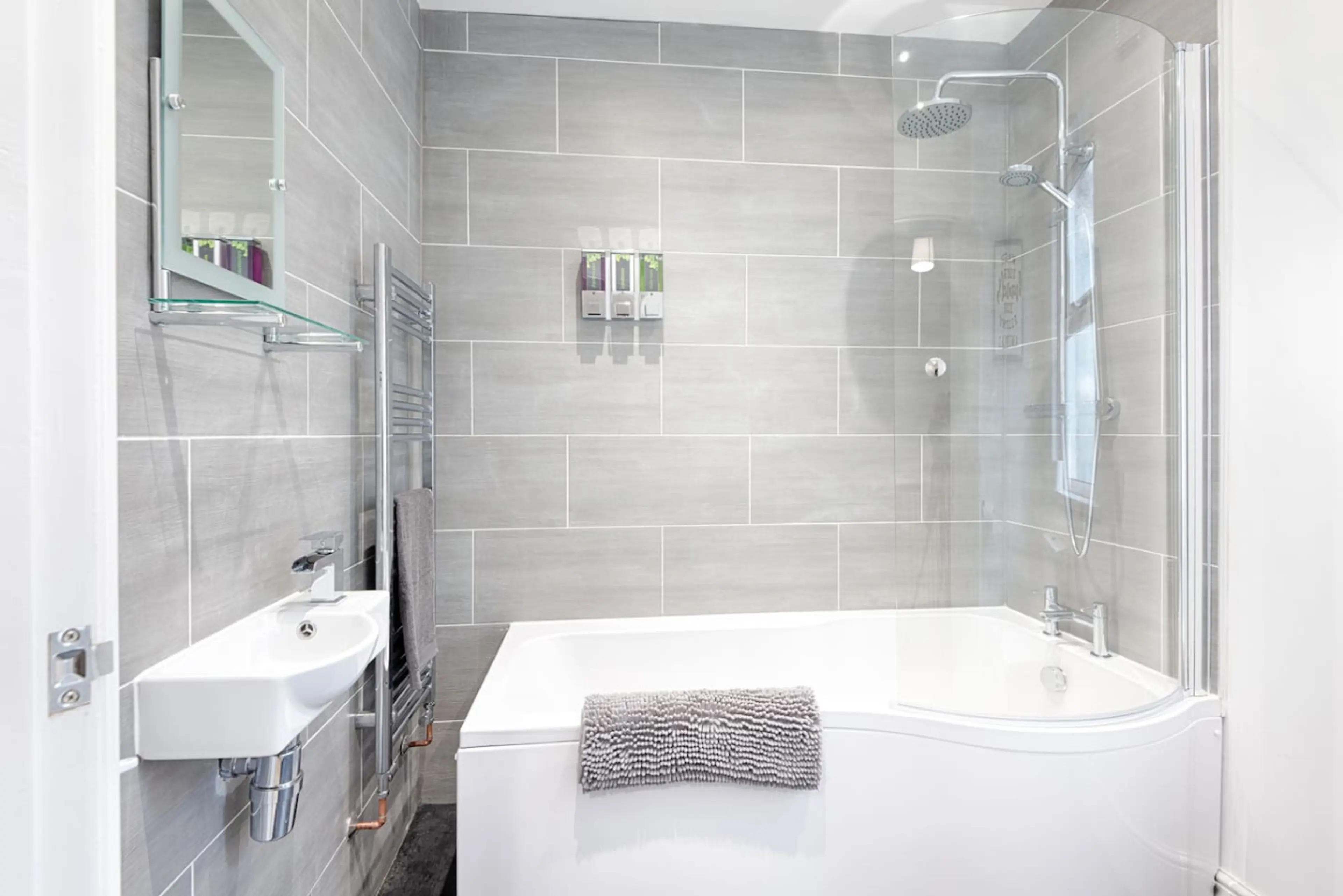 27 Eaton Road - Image 18