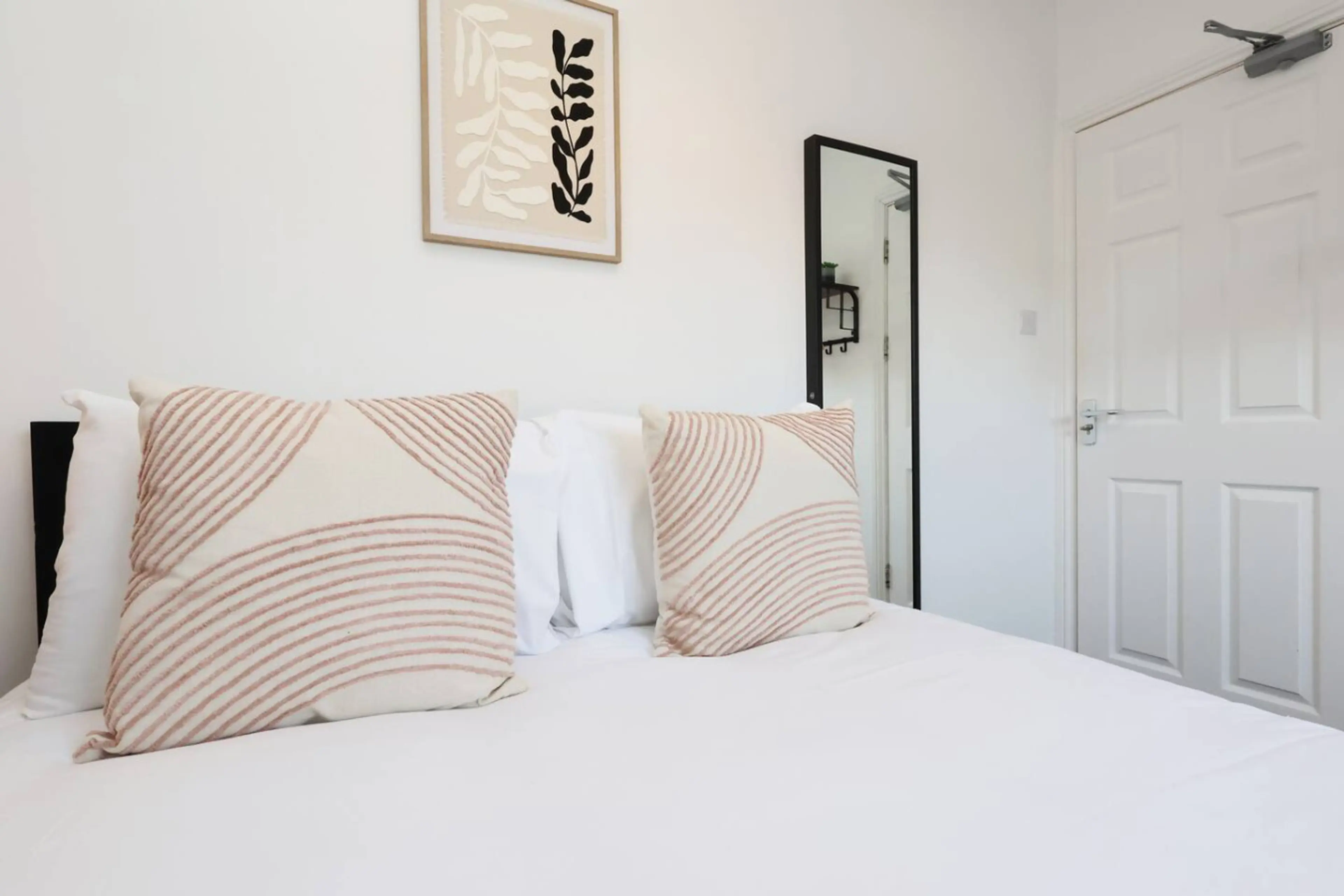 8 St Albans Road - Image 117