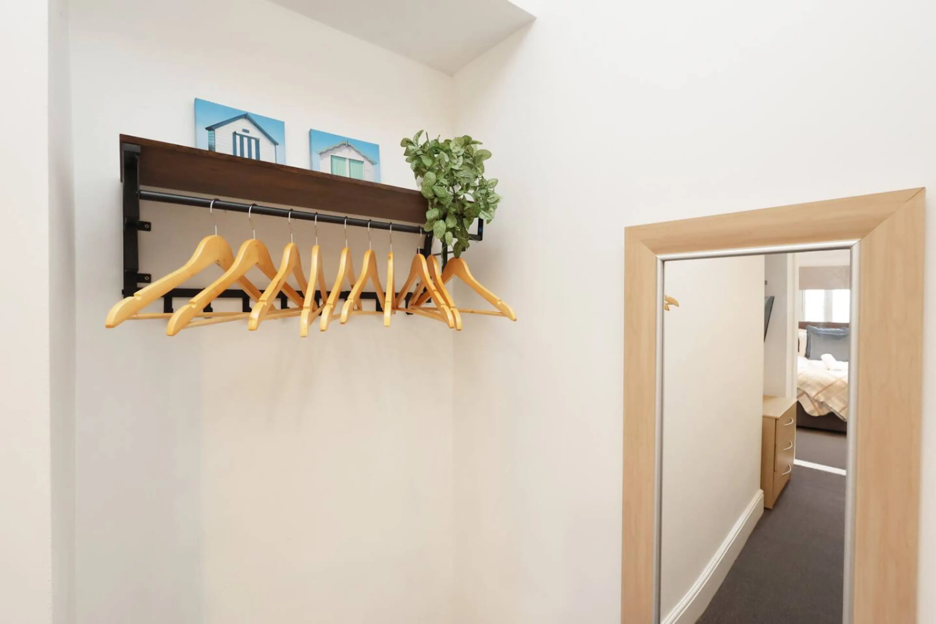 8 St Albans Road - Image 35