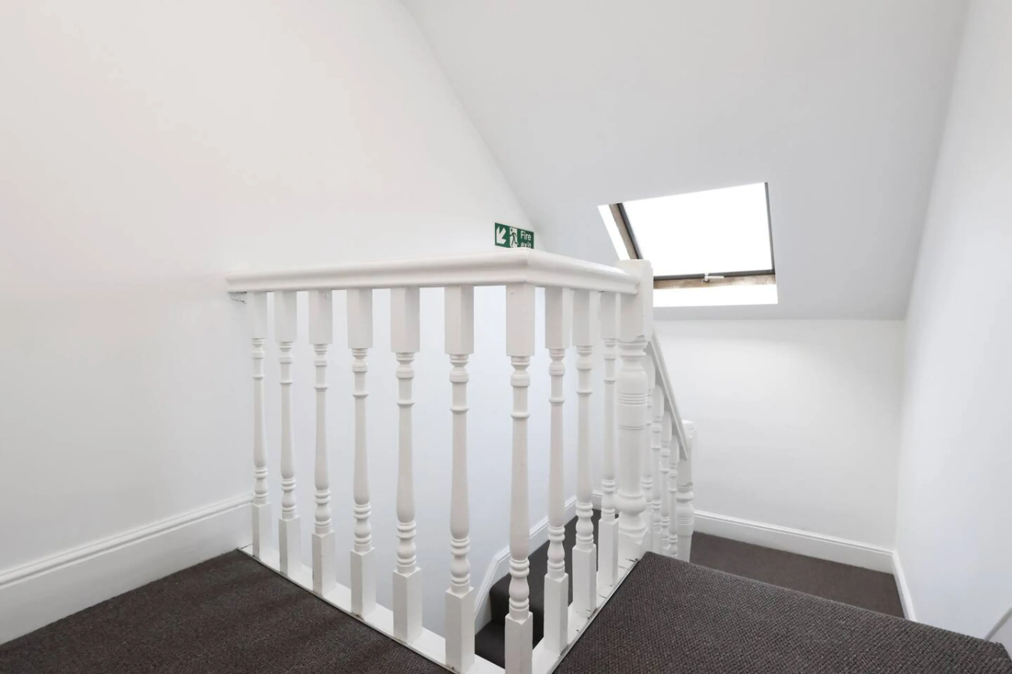 8 St Albans Road - Image 25