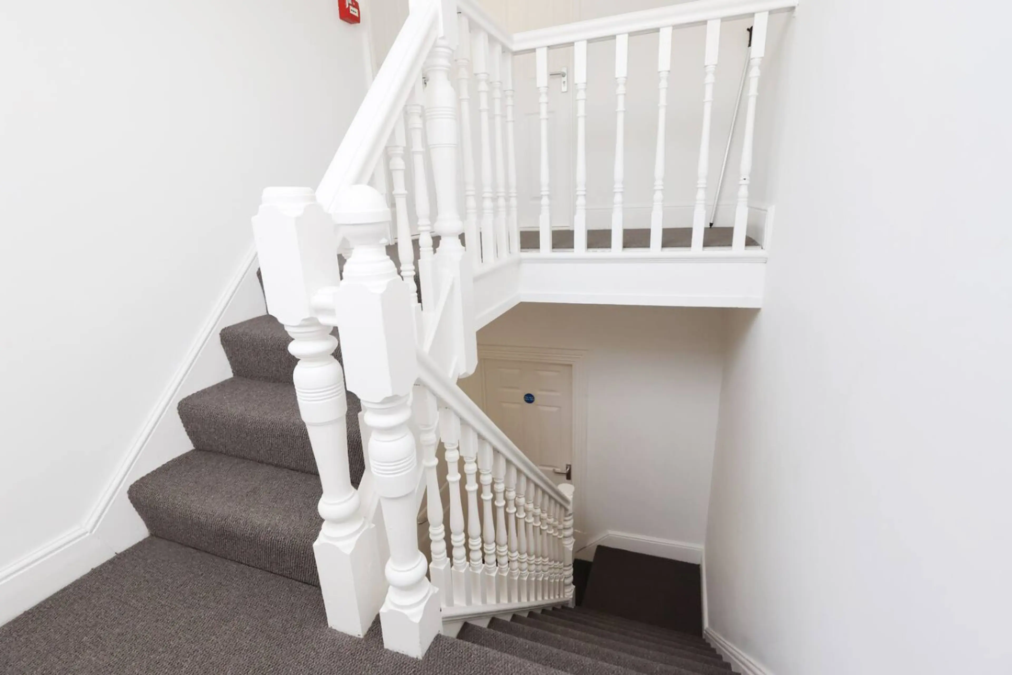 8 St Albans Road - Image 65