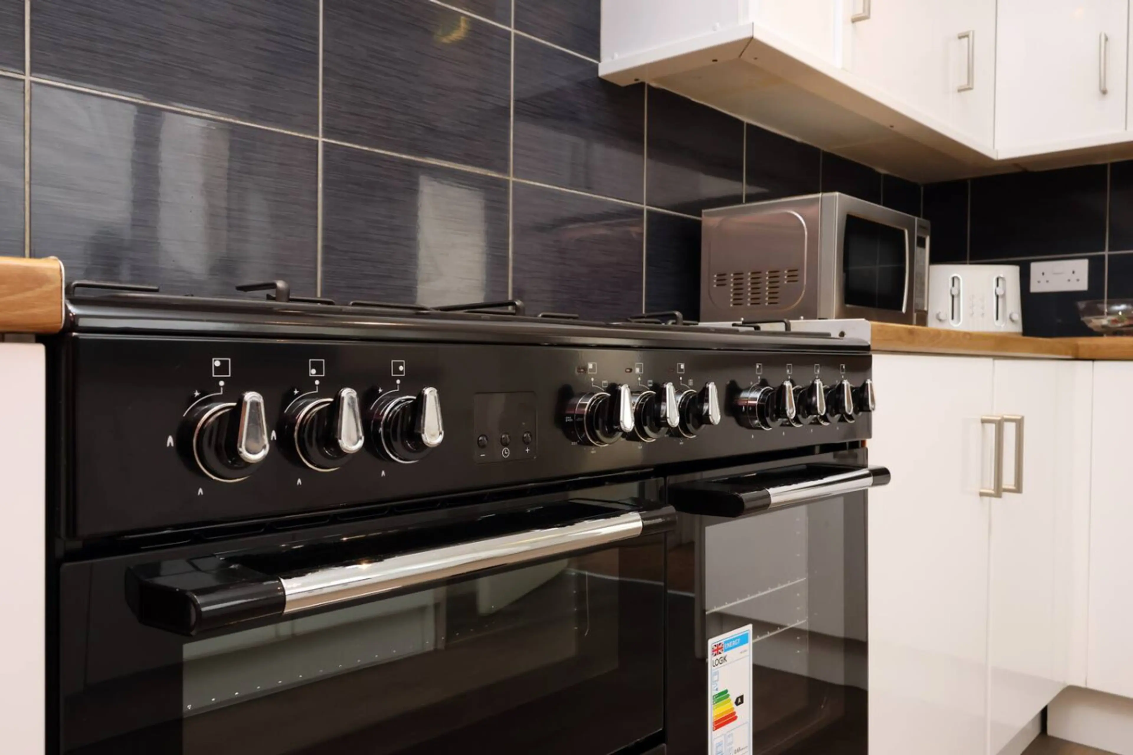 8 St Albans Road - Image 91